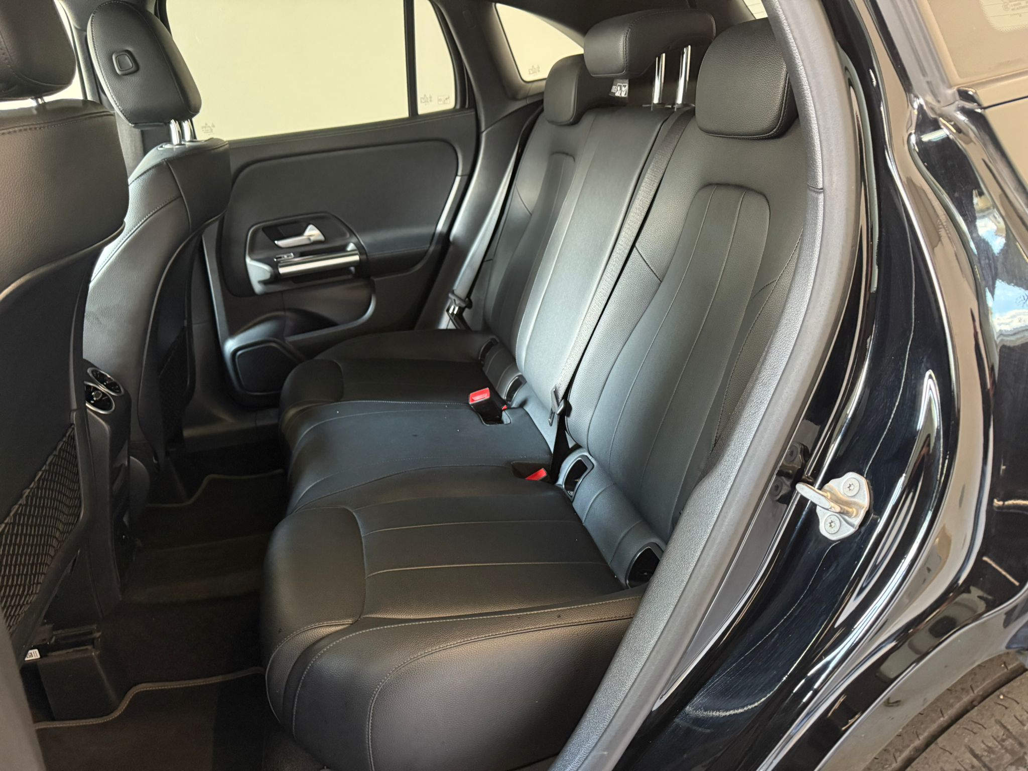 
								Mercedes-Benz GLA 200 d Sport Plus 4 MATIC full									