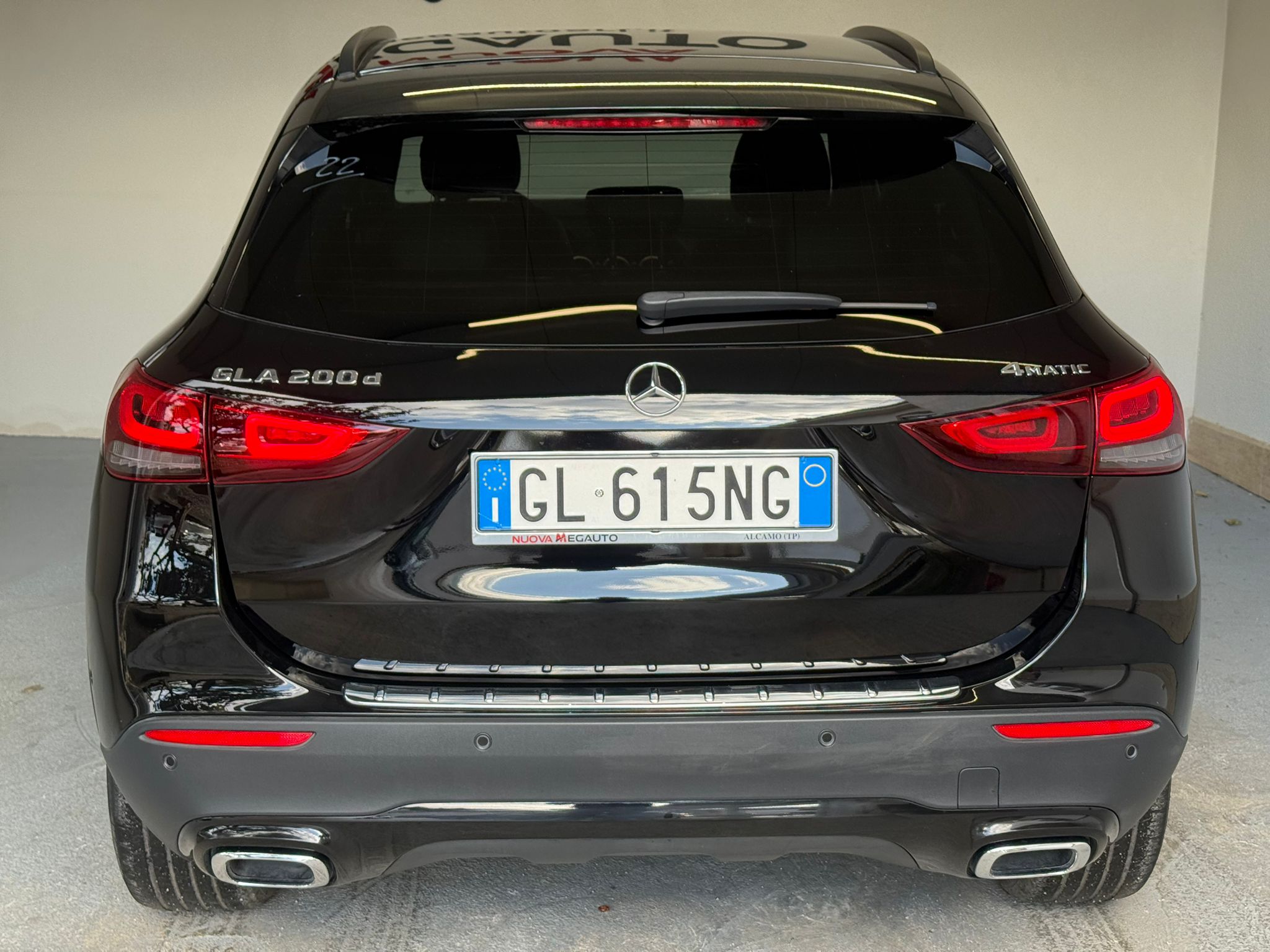 
								Mercedes-Benz GLA 200 d Sport Plus 4 MATIC full									