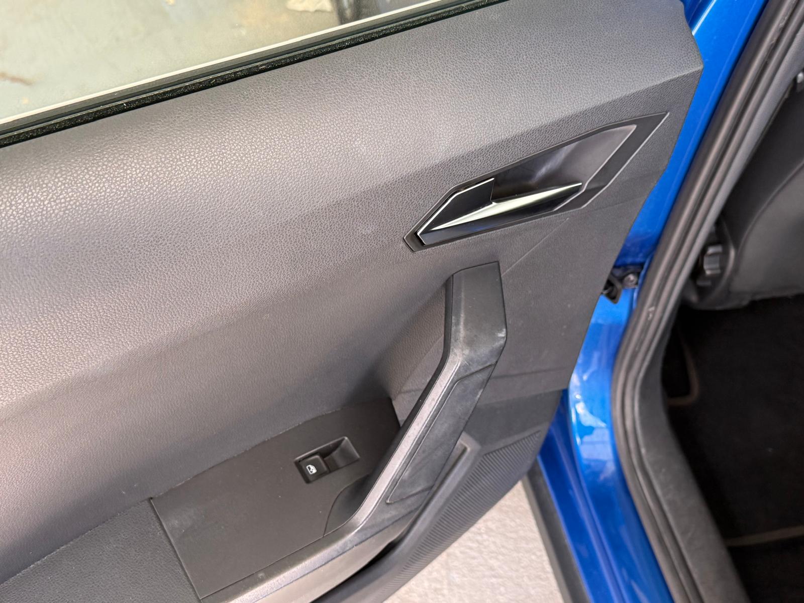 
								Seat Arona 1.0 TSI Xperience full									