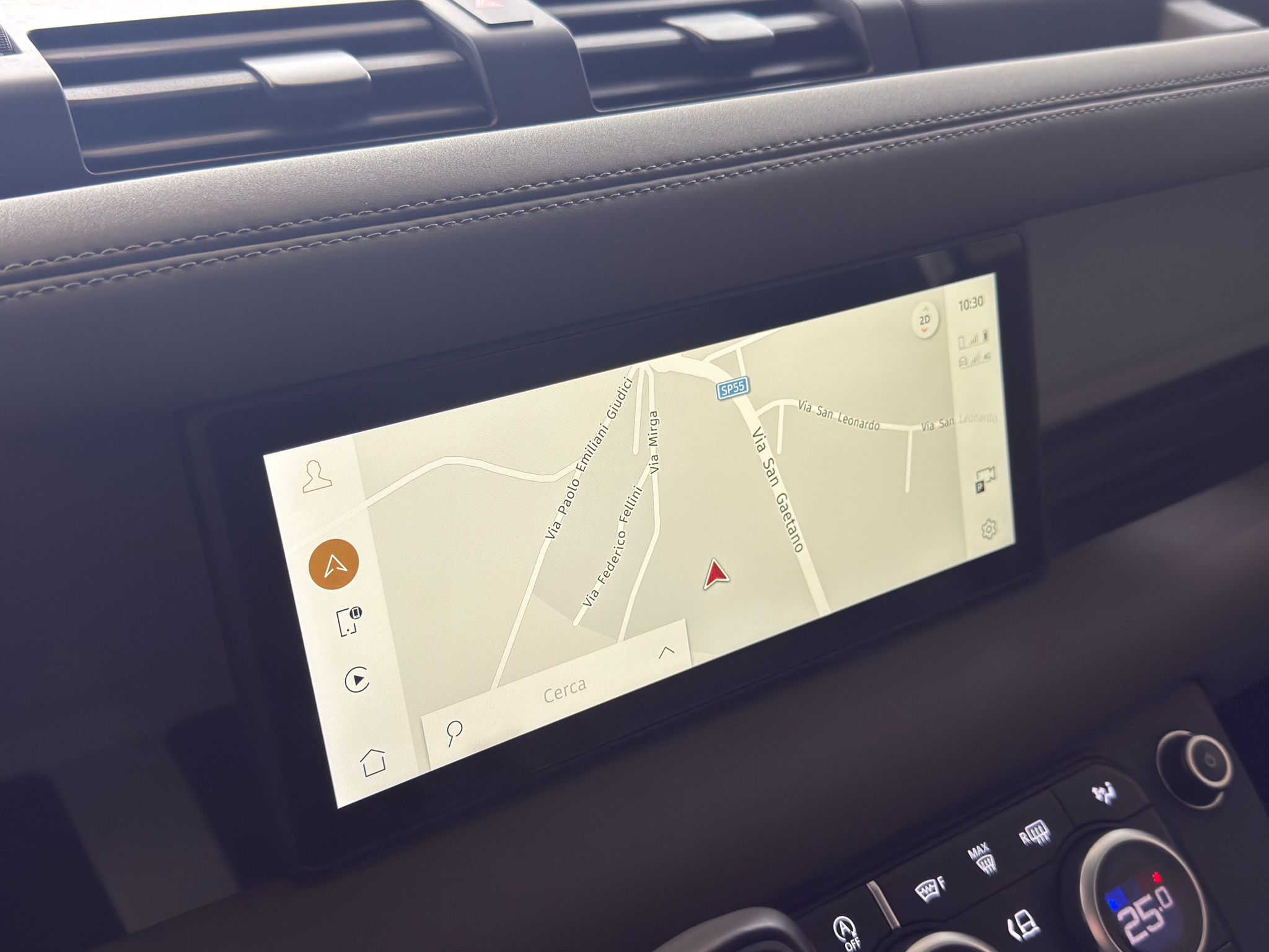 
								Land Rover Defender 110 3.0 D250 Mild-Hybrid X-Dynamic SE full									