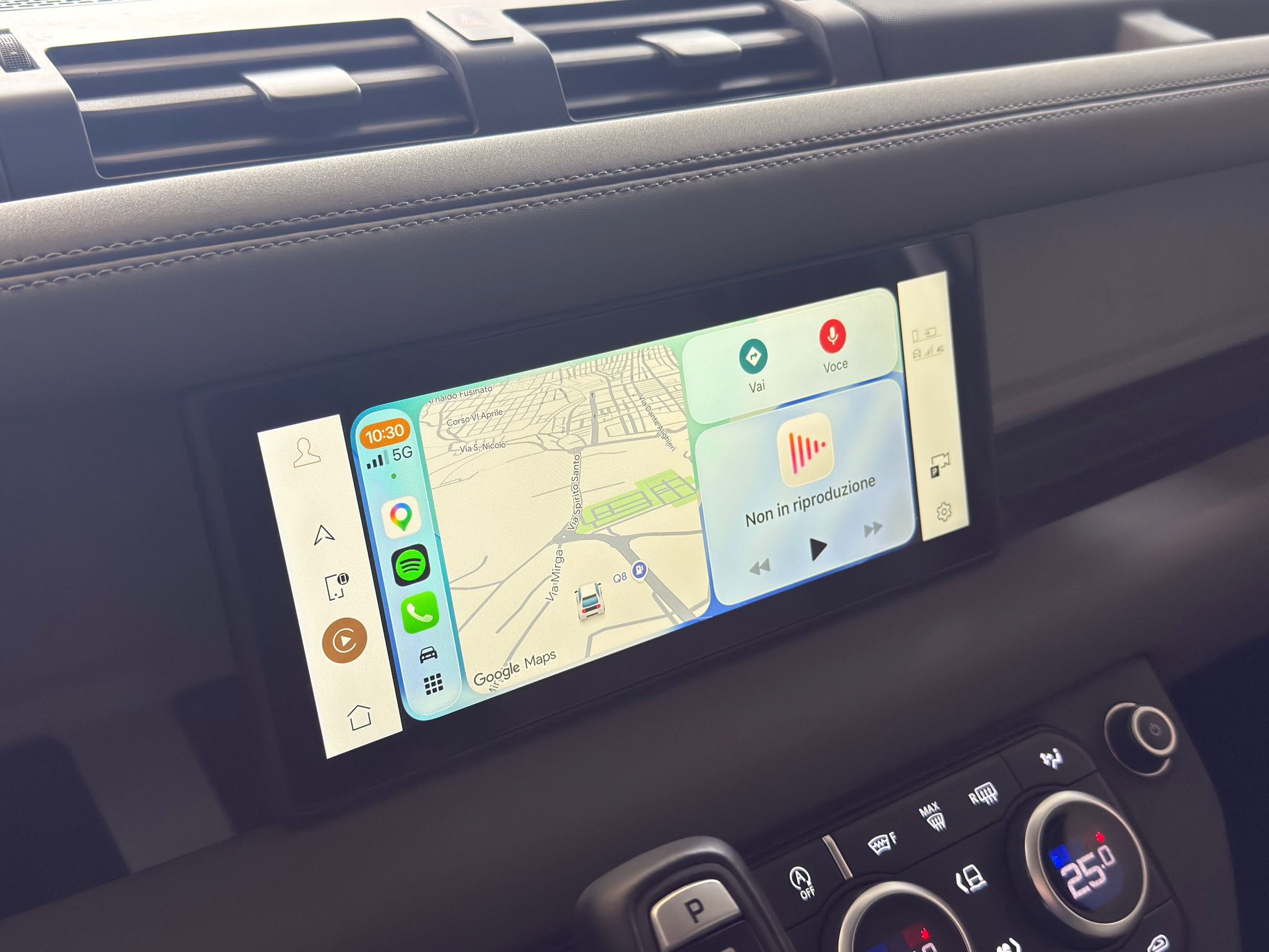 
								Land Rover Defender 110 3.0 D250 Mild-Hybrid X-Dynamic SE full									