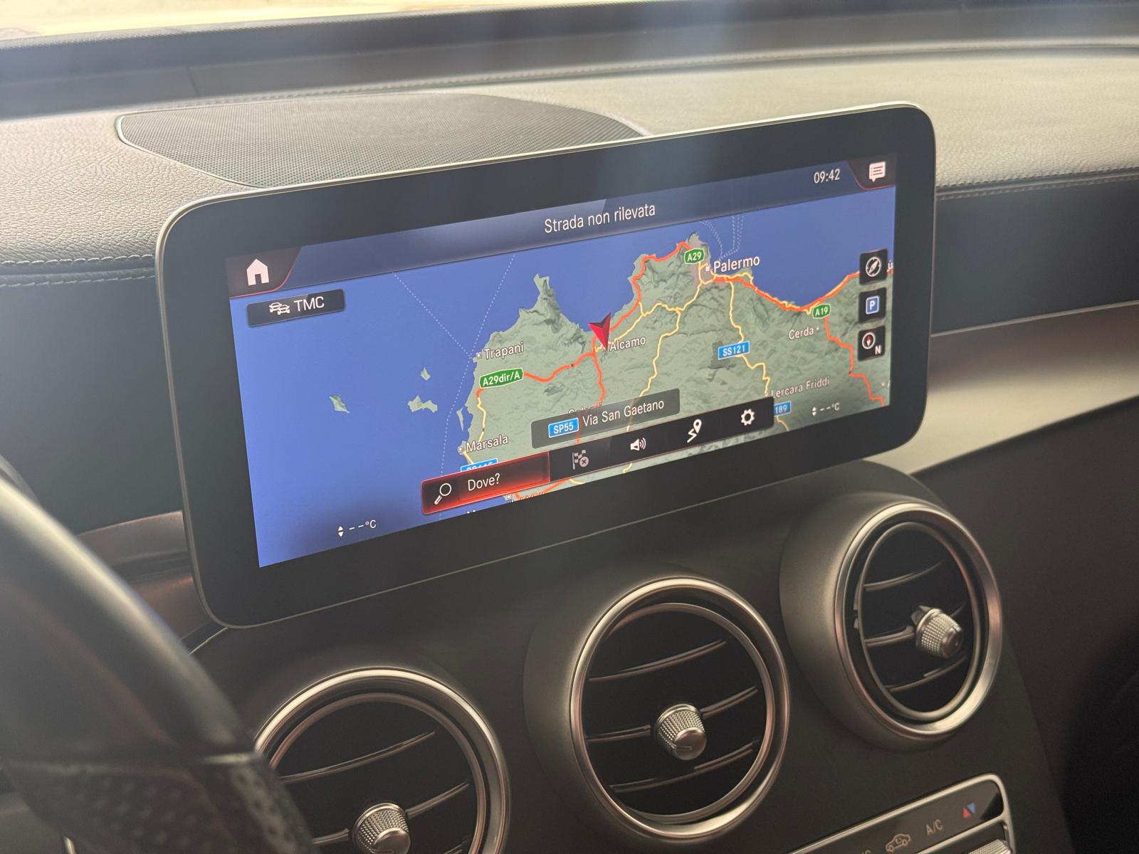 
								Mercedes-Benz GLC Coupe 220 d Premium 4Matic full									