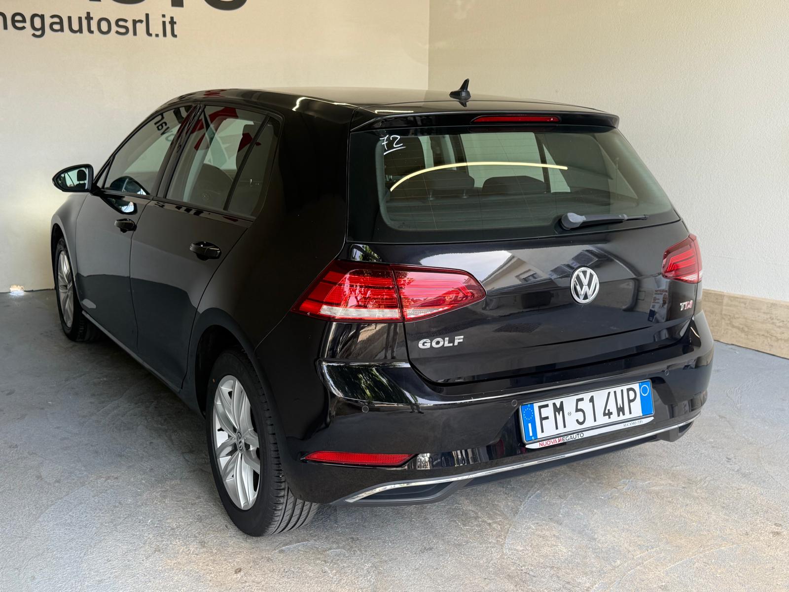 
								Volkswagen Golg 1.6 TDI 115CV BlueMotion Technology full									