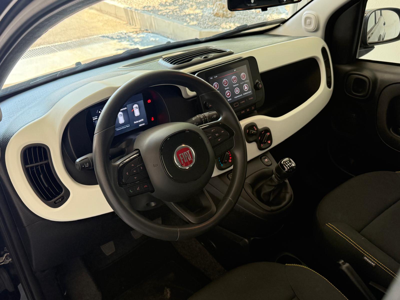 
								FIAT  Pandina Cross 1.0 FireFly S&S Hybrid full									