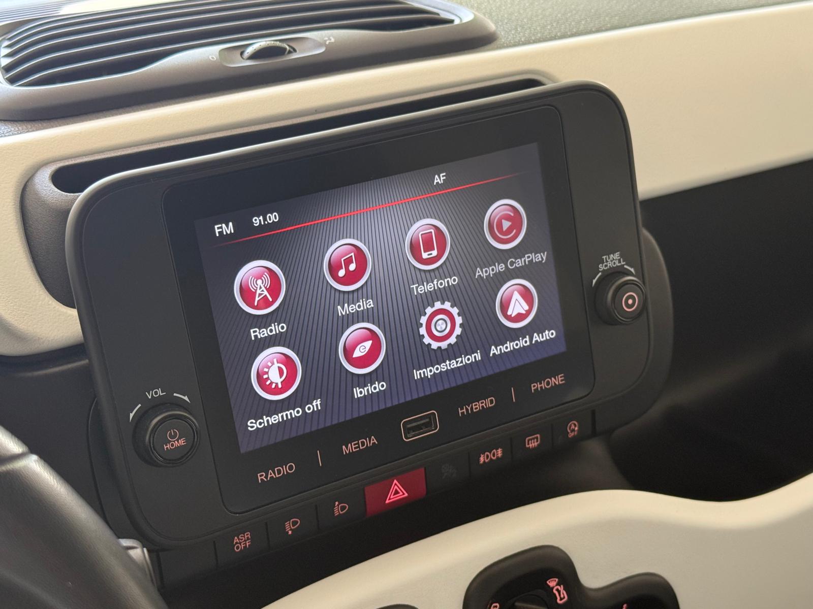 
								FIAT  Pandina Cross 1.0 FireFly S&S Hybrid full									