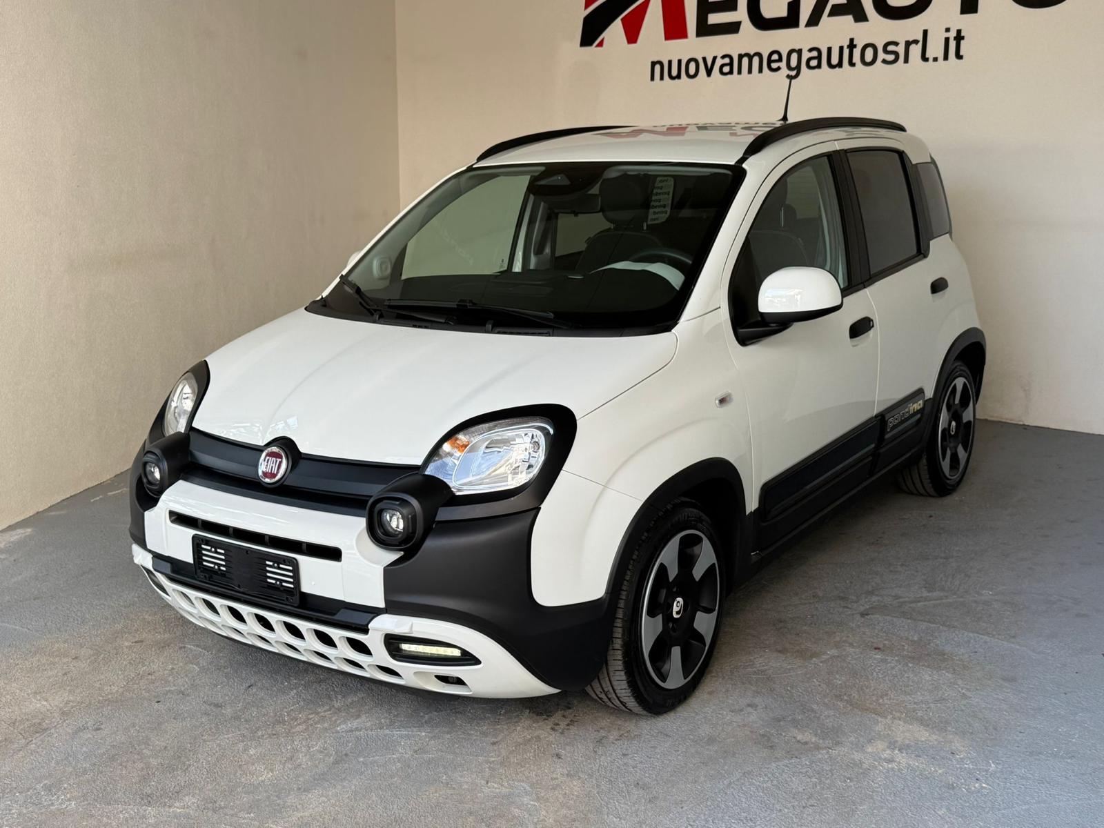 FIAT Pandina Cross 1.0 FireFly S&S Hybrid