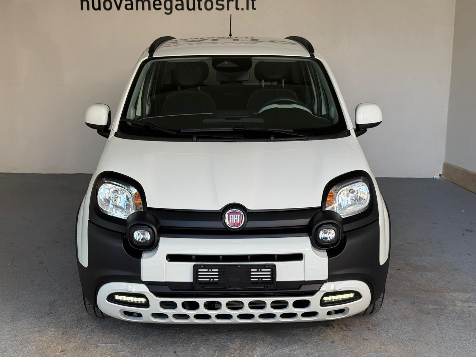 FIAT Pandina Cross 1.0 FireFly S&S Hybrid