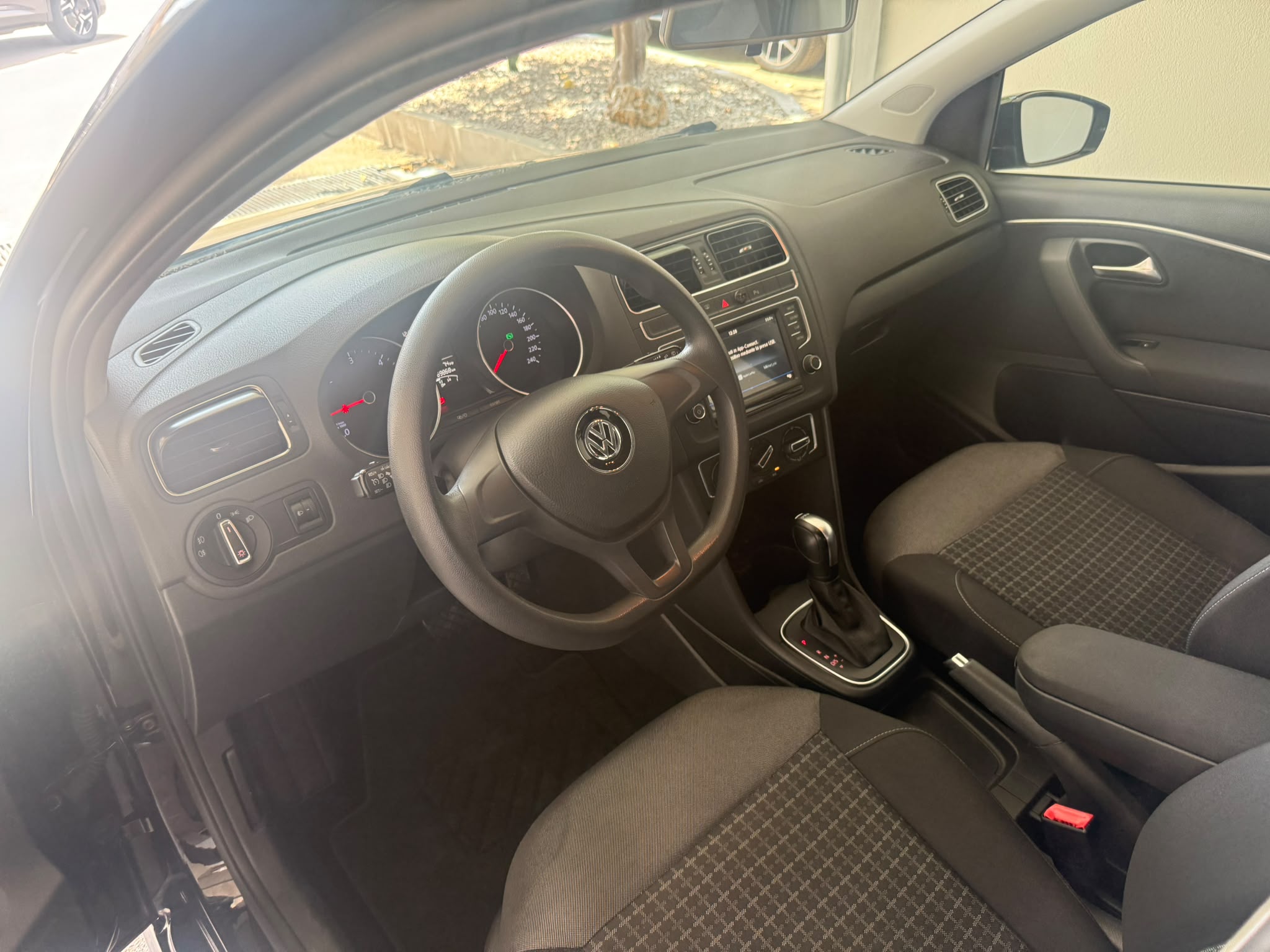 
								Volkswagen Polo V 1.4 TDI Comfortline full									