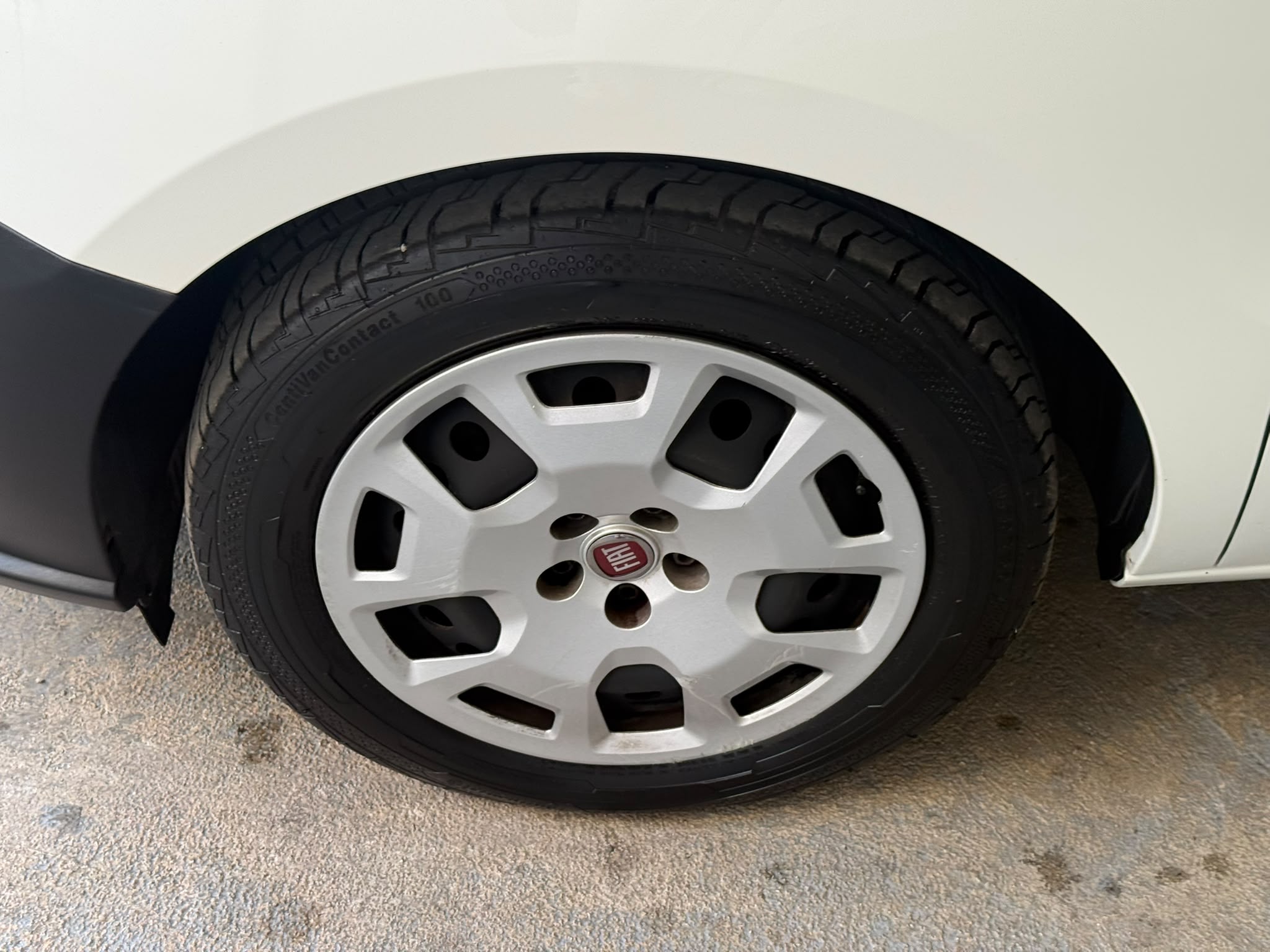
								Fiat Doblò Cargo / Cassone 1.6 Multijet SX Maxi full									
