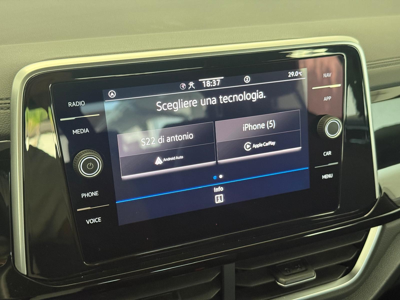 
								Volkswagen T-Roc 2.0 TDI R-Line full									