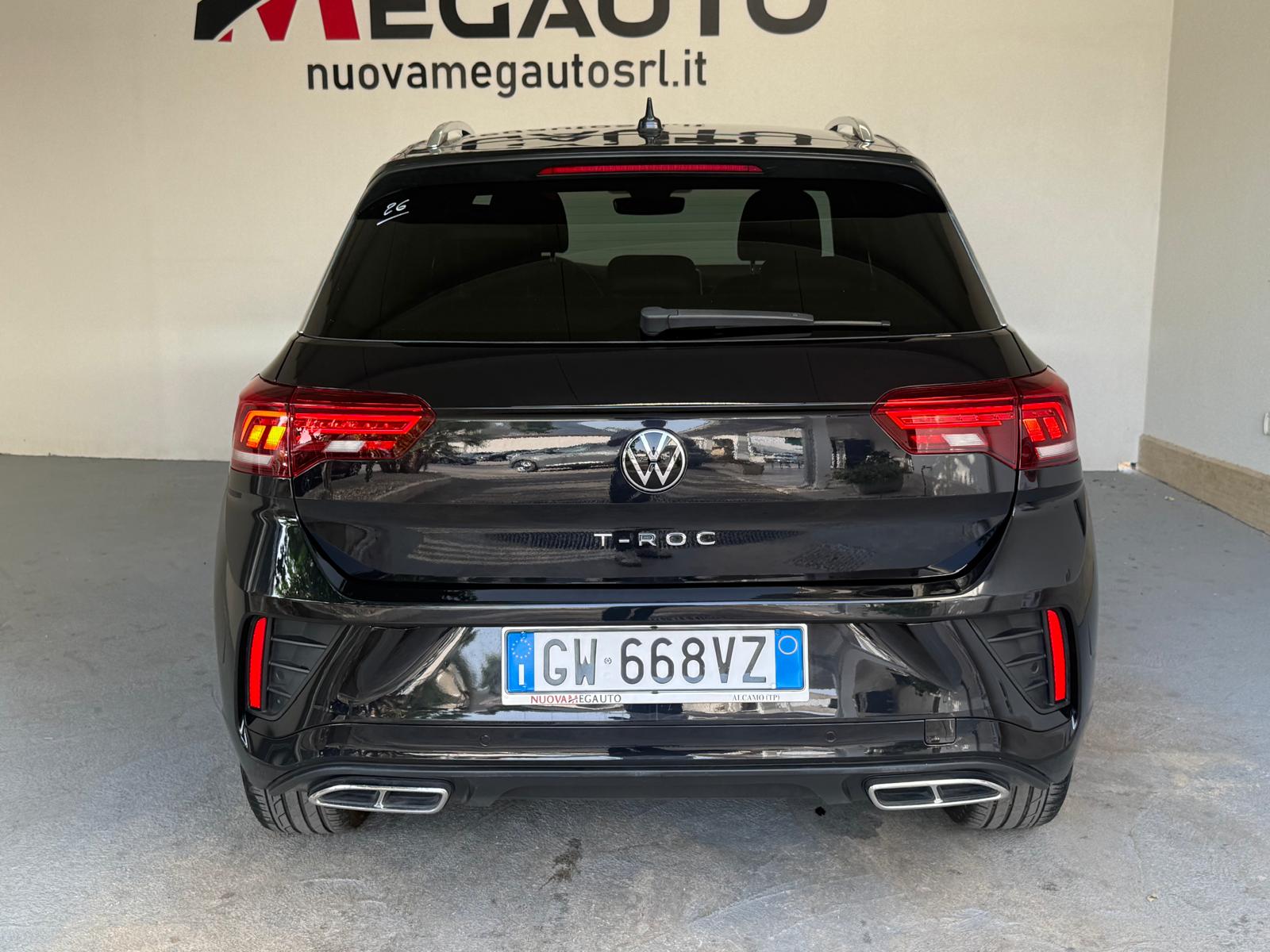 
								Volkswagen T-Roc 2.0 TDI R-Line full									