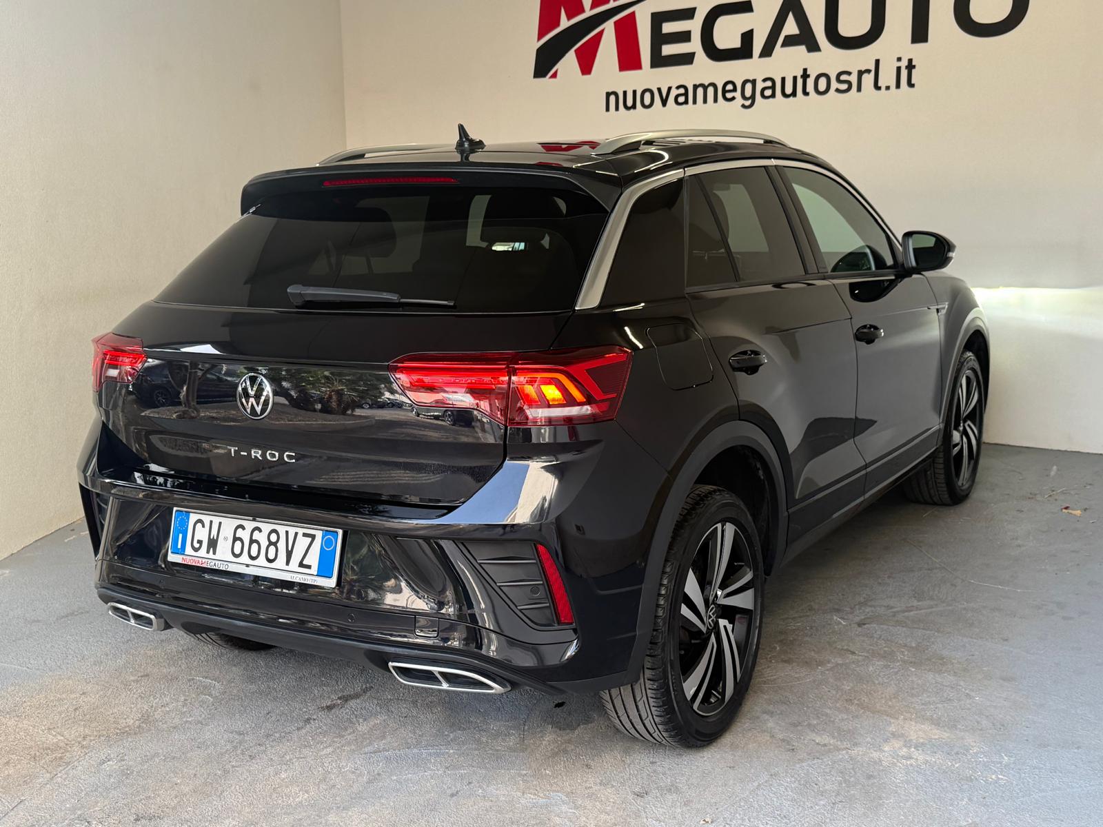 
								Volkswagen T-Roc 2.0 TDI R-Line full									