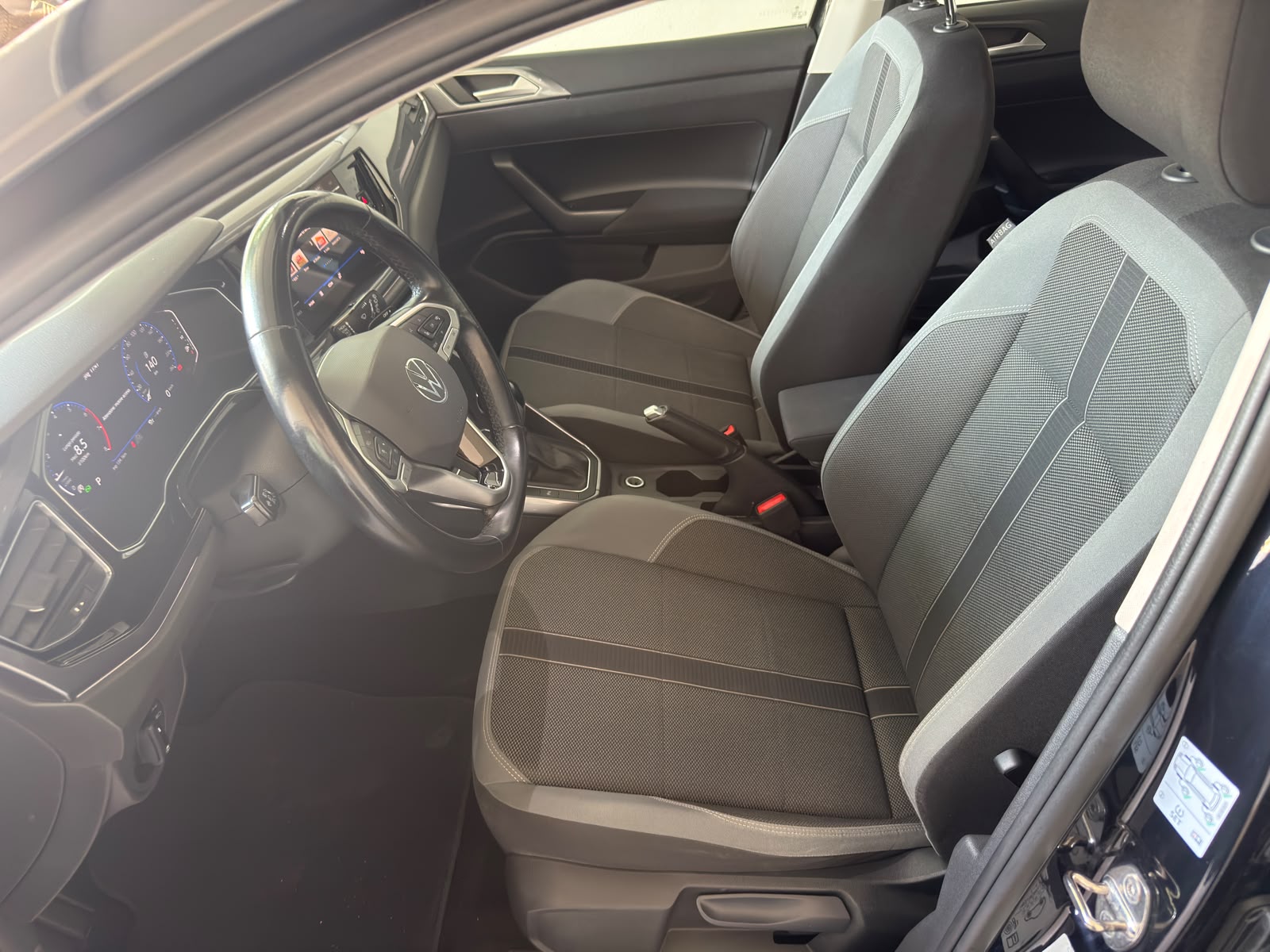 
								Volkswagen Polo 1.0 TSI Style full									