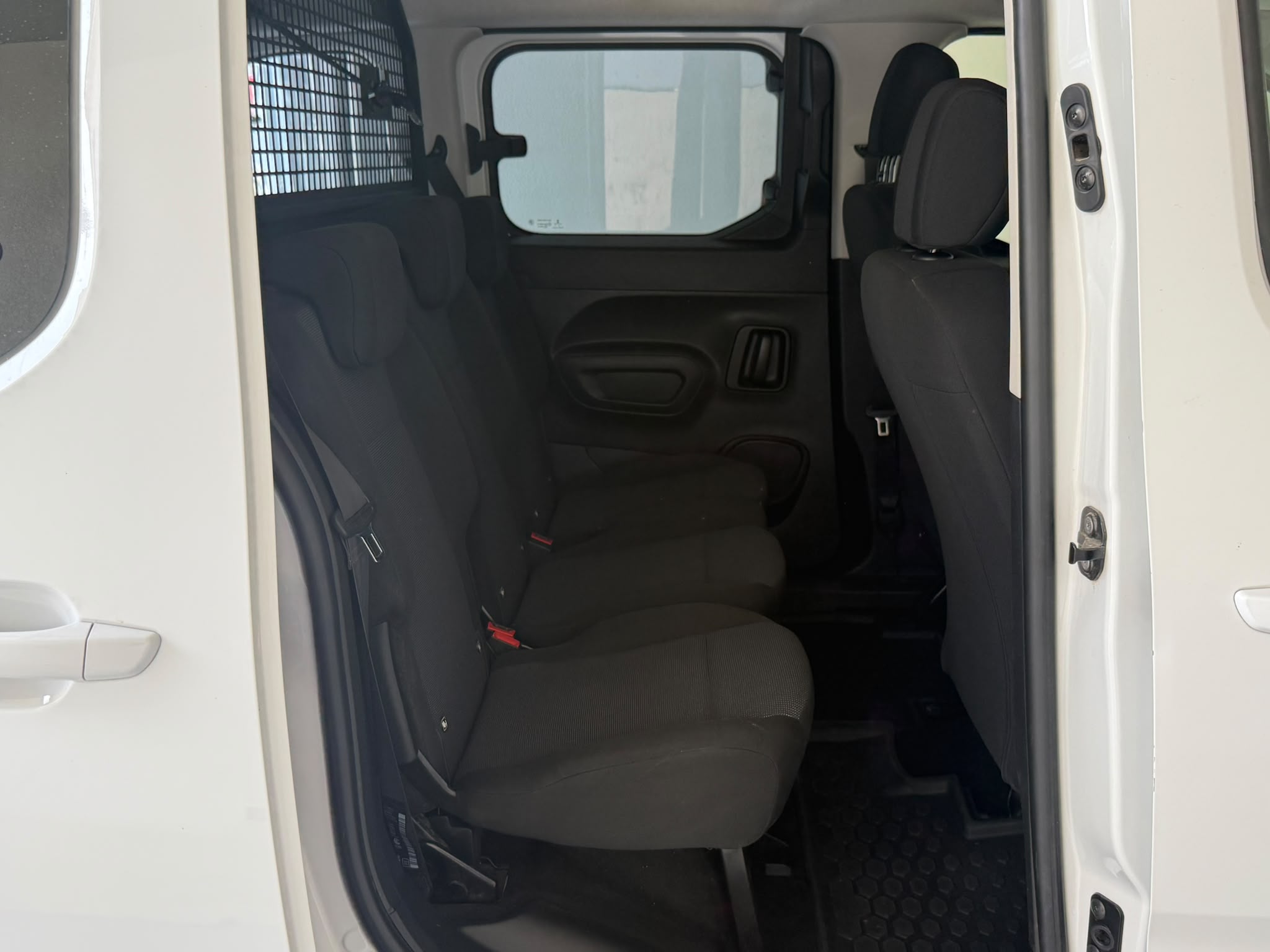 
								Peugeot Rifter 1.5 BlueHDi 100 FAP Active Pack N1 L1 full									