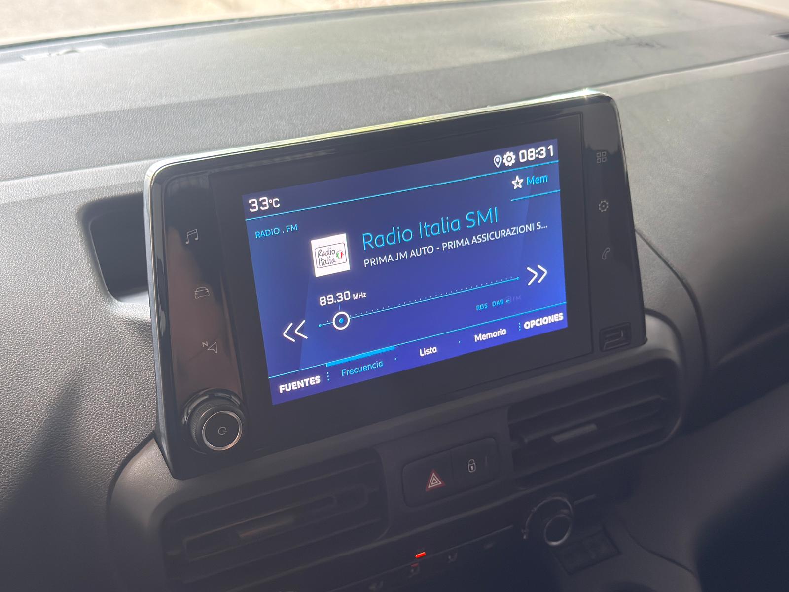 
								Peugeot Rifter 1.5 BlueHDi 100 FAP Active L1 full									