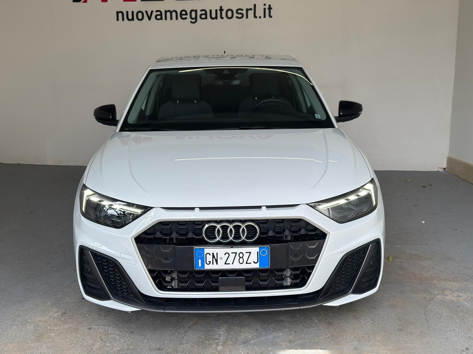 
								AUDI A1 SPB 30 TFSI S line edition full									