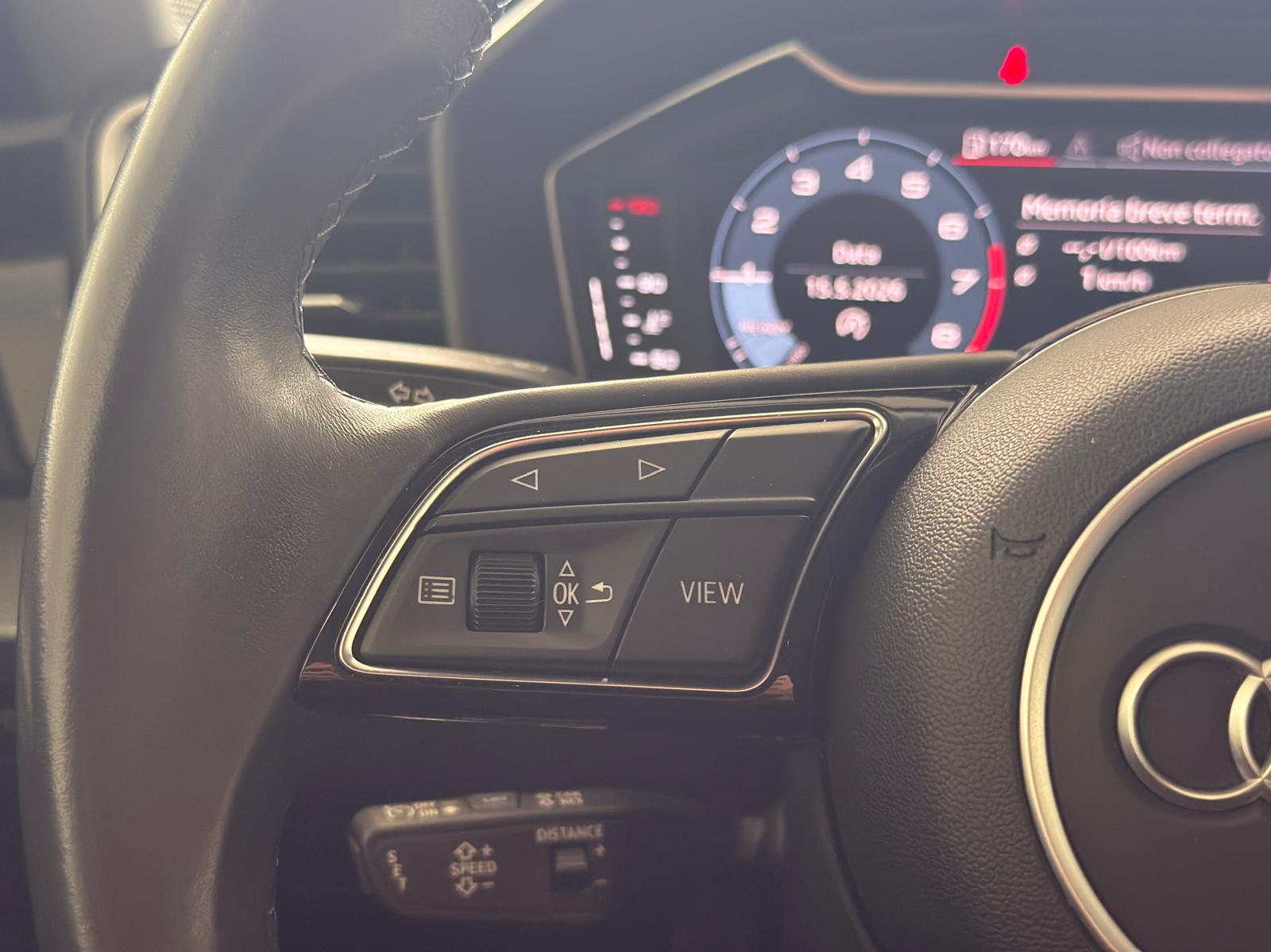 
								AUDI A1 SPB 30 TFSI S line edition full									