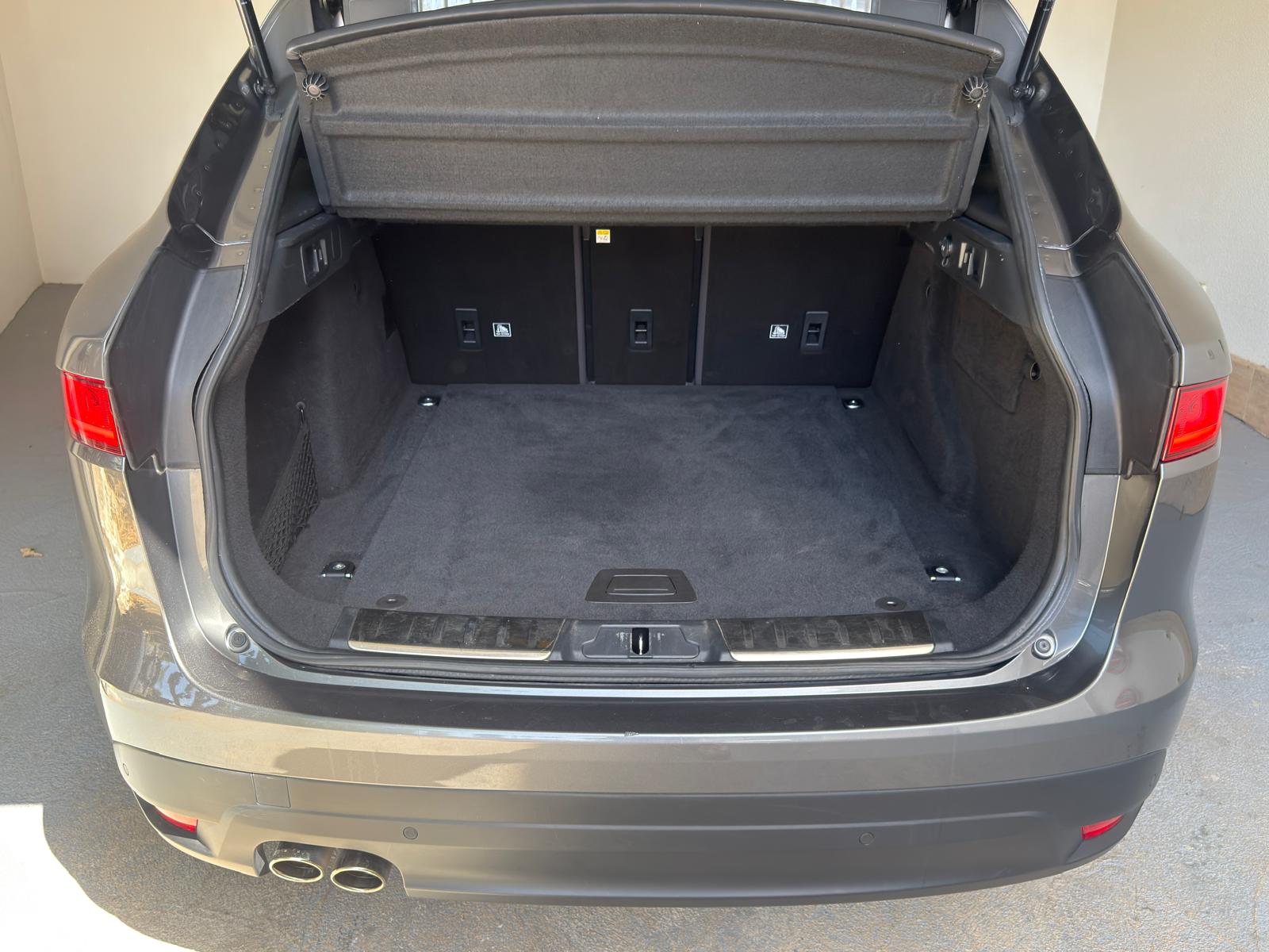 
								Jaguar F-PACE 20d Prestige AWD full									