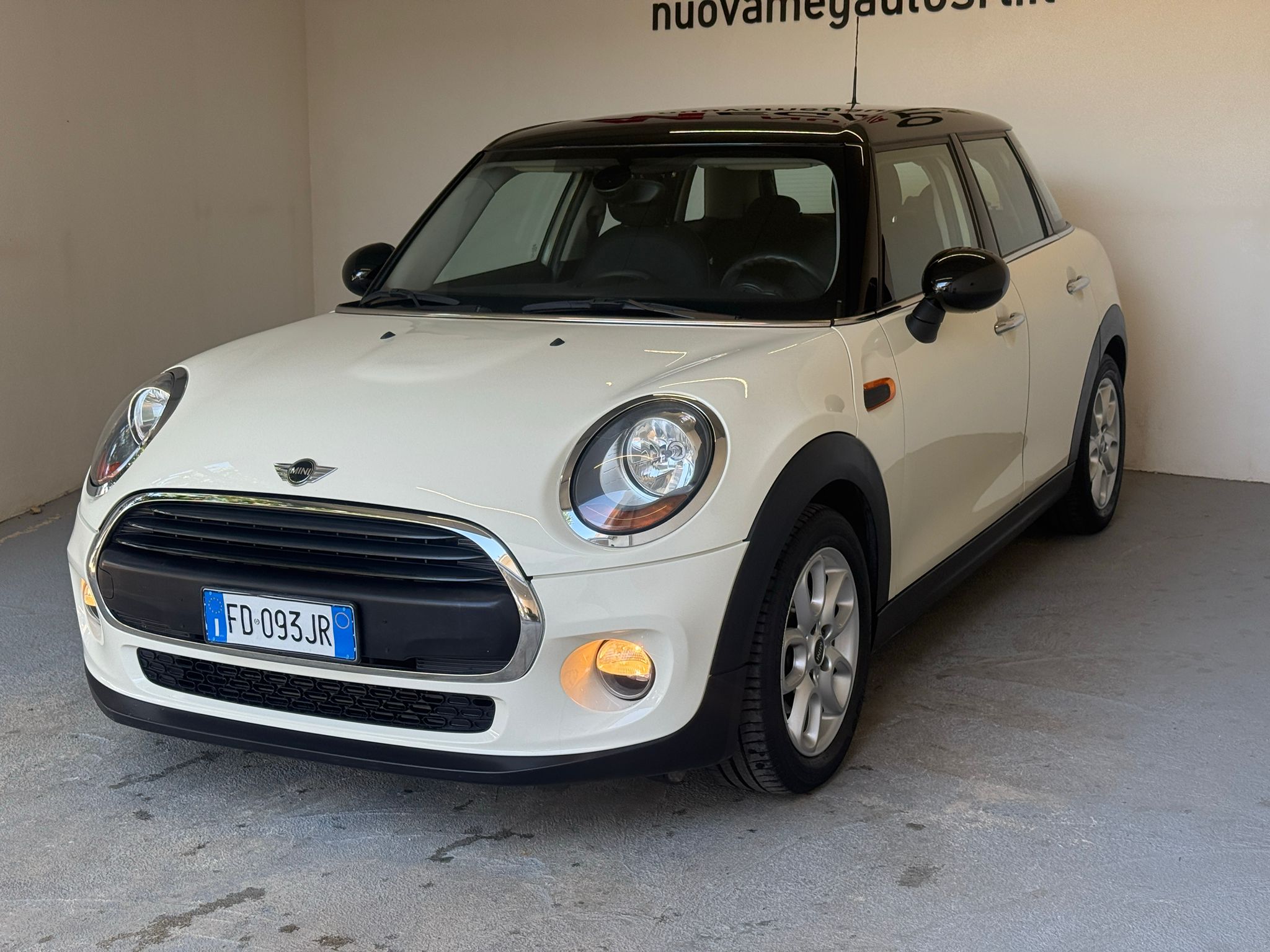 MINI Mini One First 1.2
