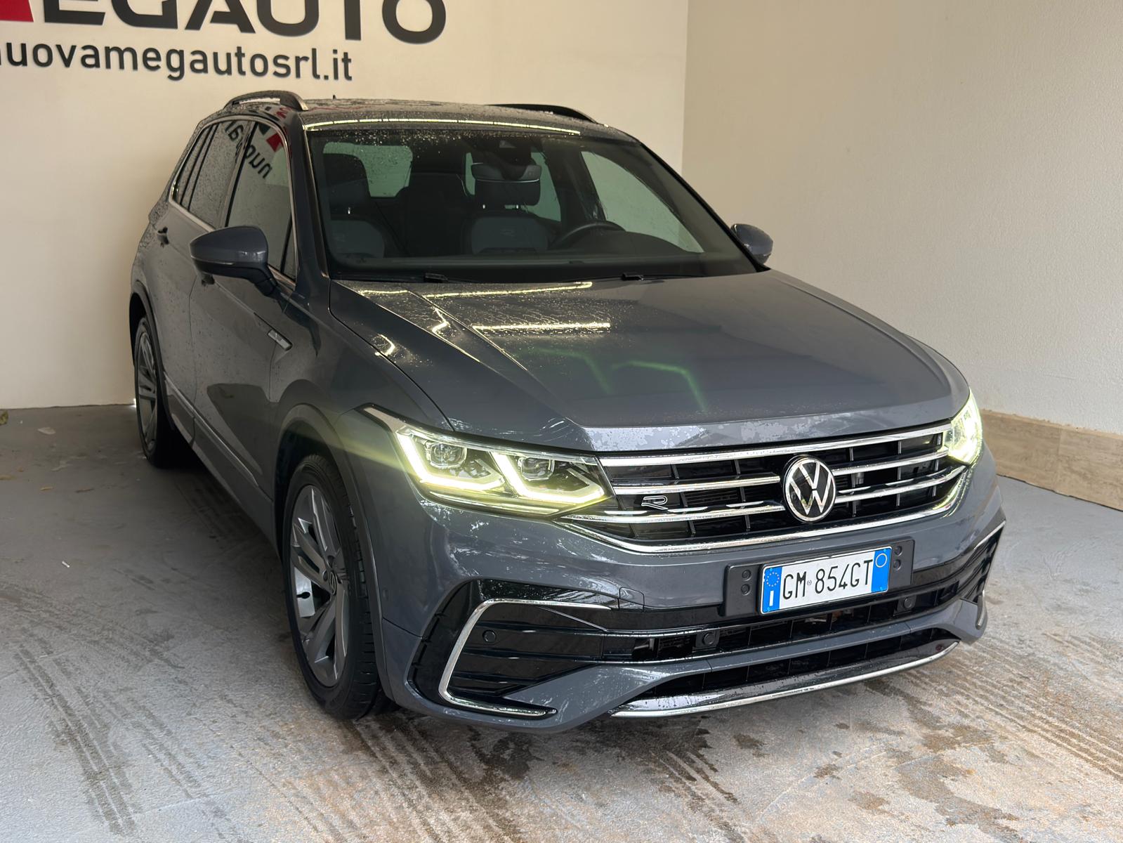 Volkswagen Tiguan 1.5 TSI BMT R-Line
