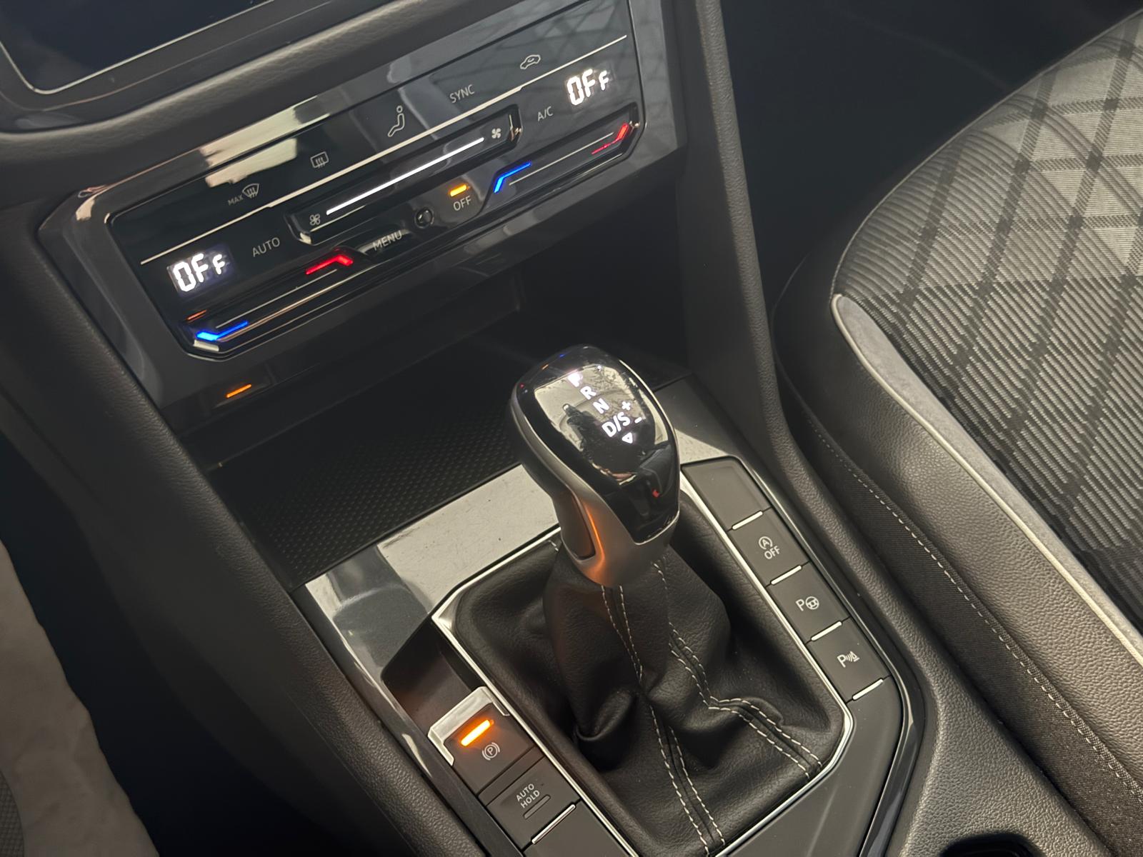 
								Volkswagen Tiguan 1.5 TSI BMT R-Line full									