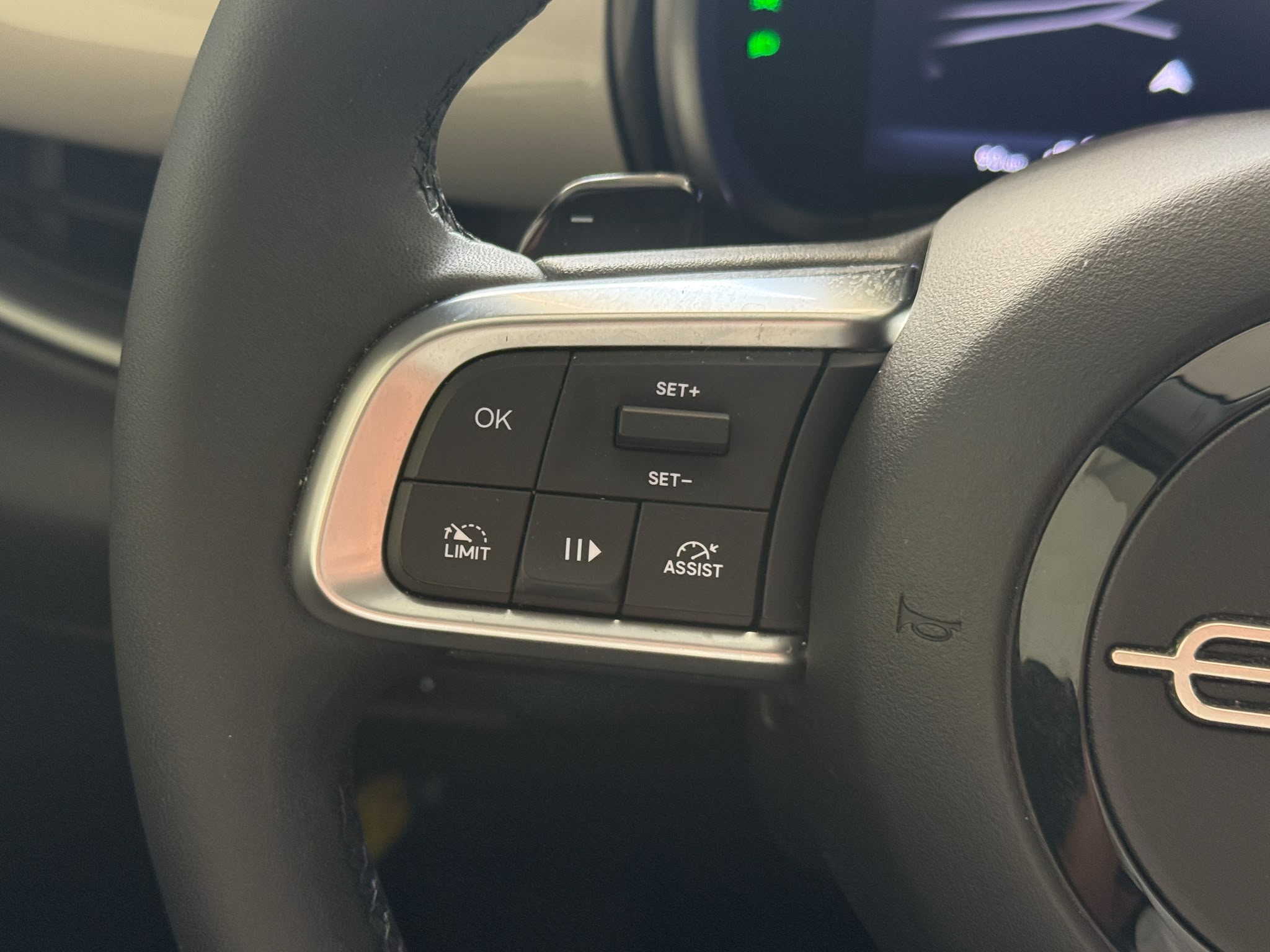 
								Fiat 600 1.2 Mild-Hybrid full									