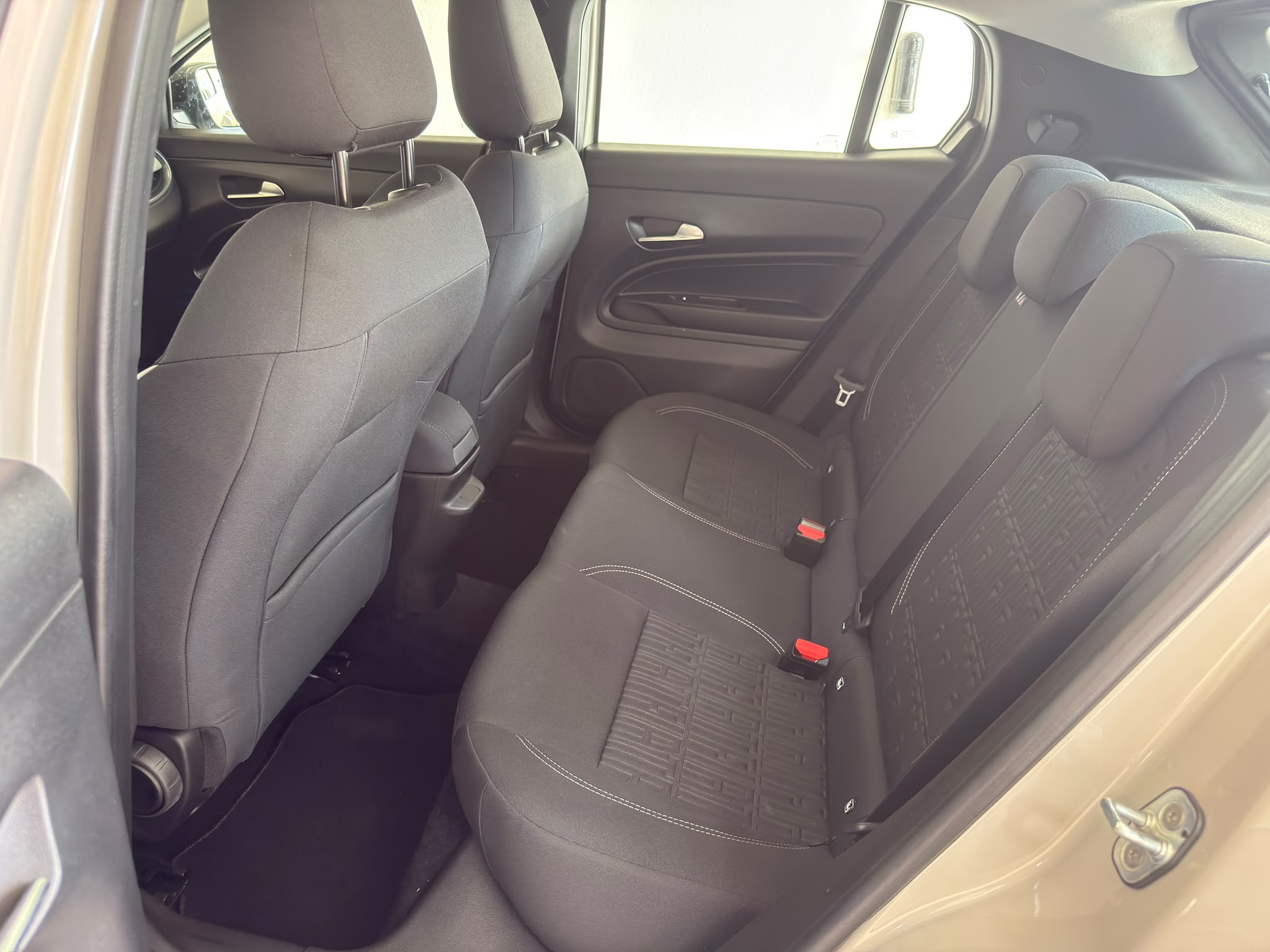 
								Fiat 600 1.2 Mild-Hybrid full									