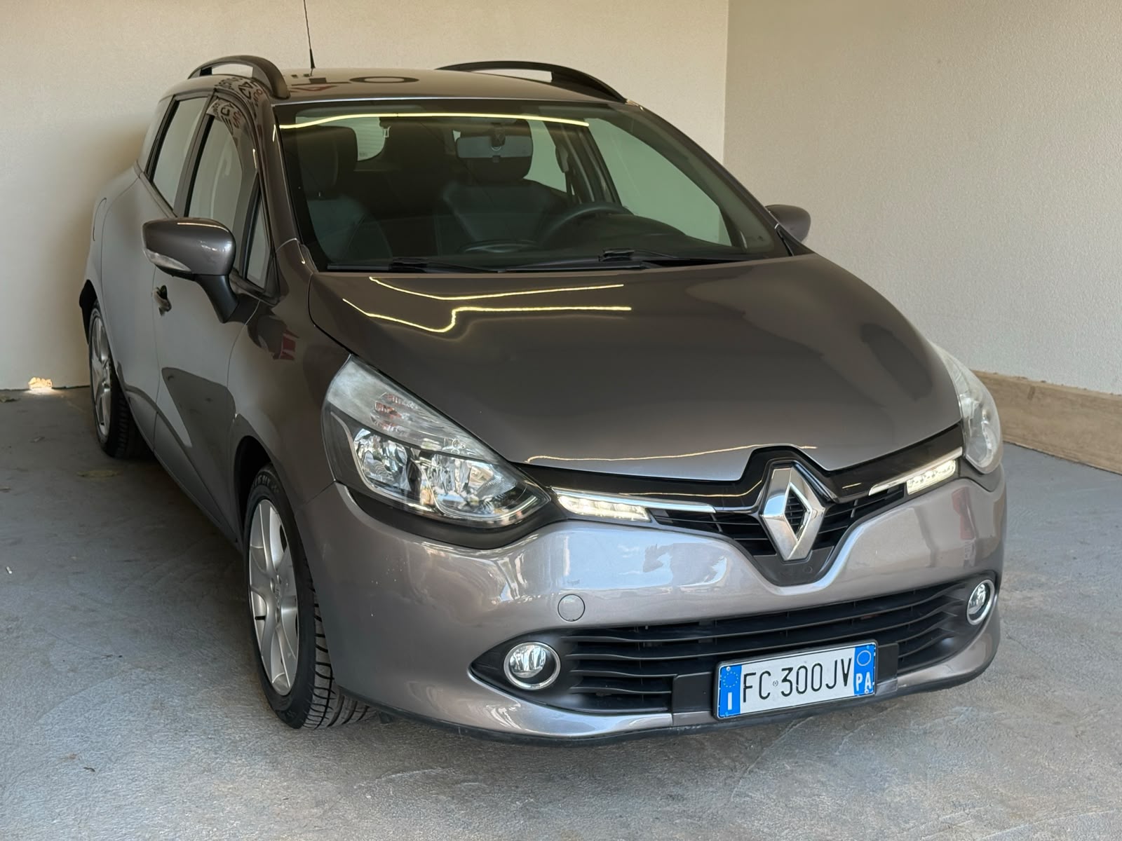 Renault Clio IV Sporter 1.2 16V 75 Zen