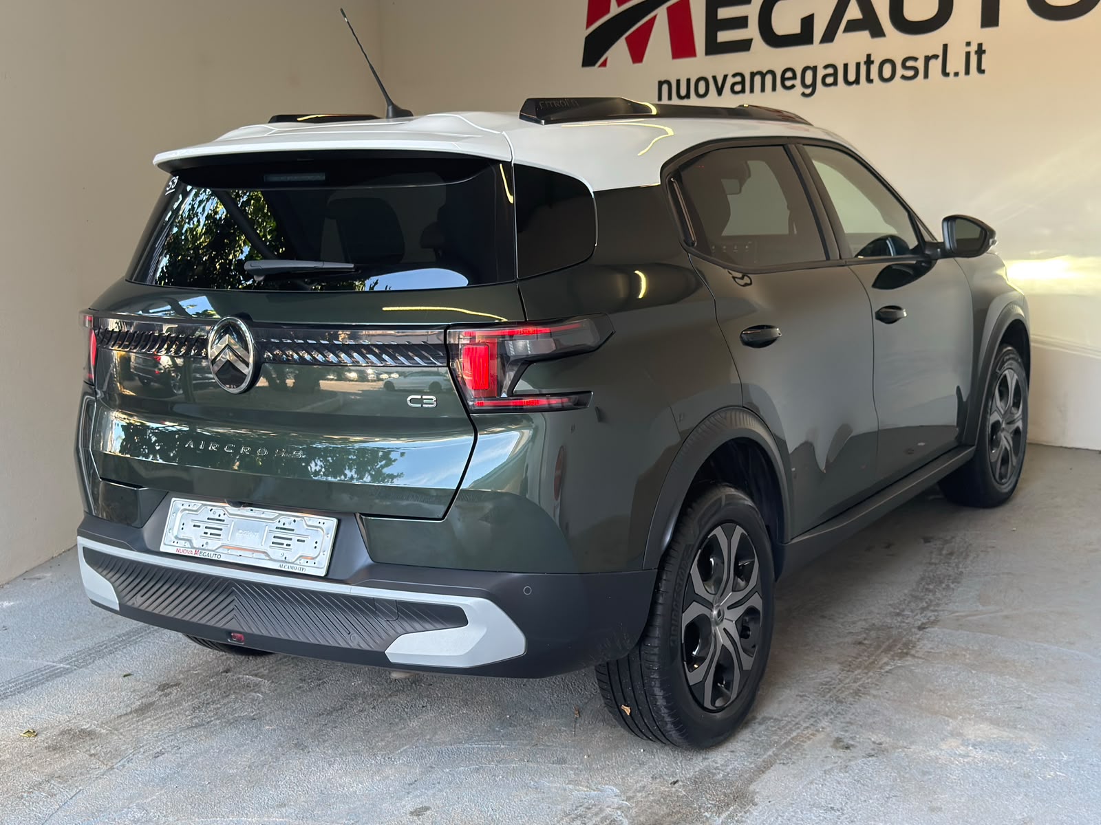 
								Citroen C3 Aircross 1.2 Turbo 100 PLUS full									