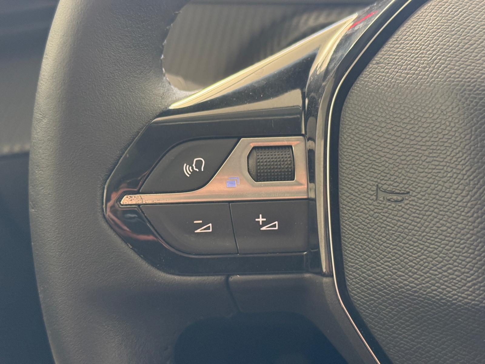 
								Peugeot 208 1.5 BlueHDi 100 Allure full									