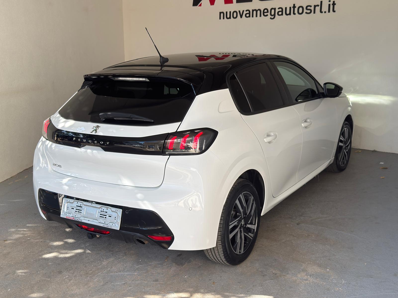 
								Peugeot 208 1.5 BlueHDi 100 Allure full									