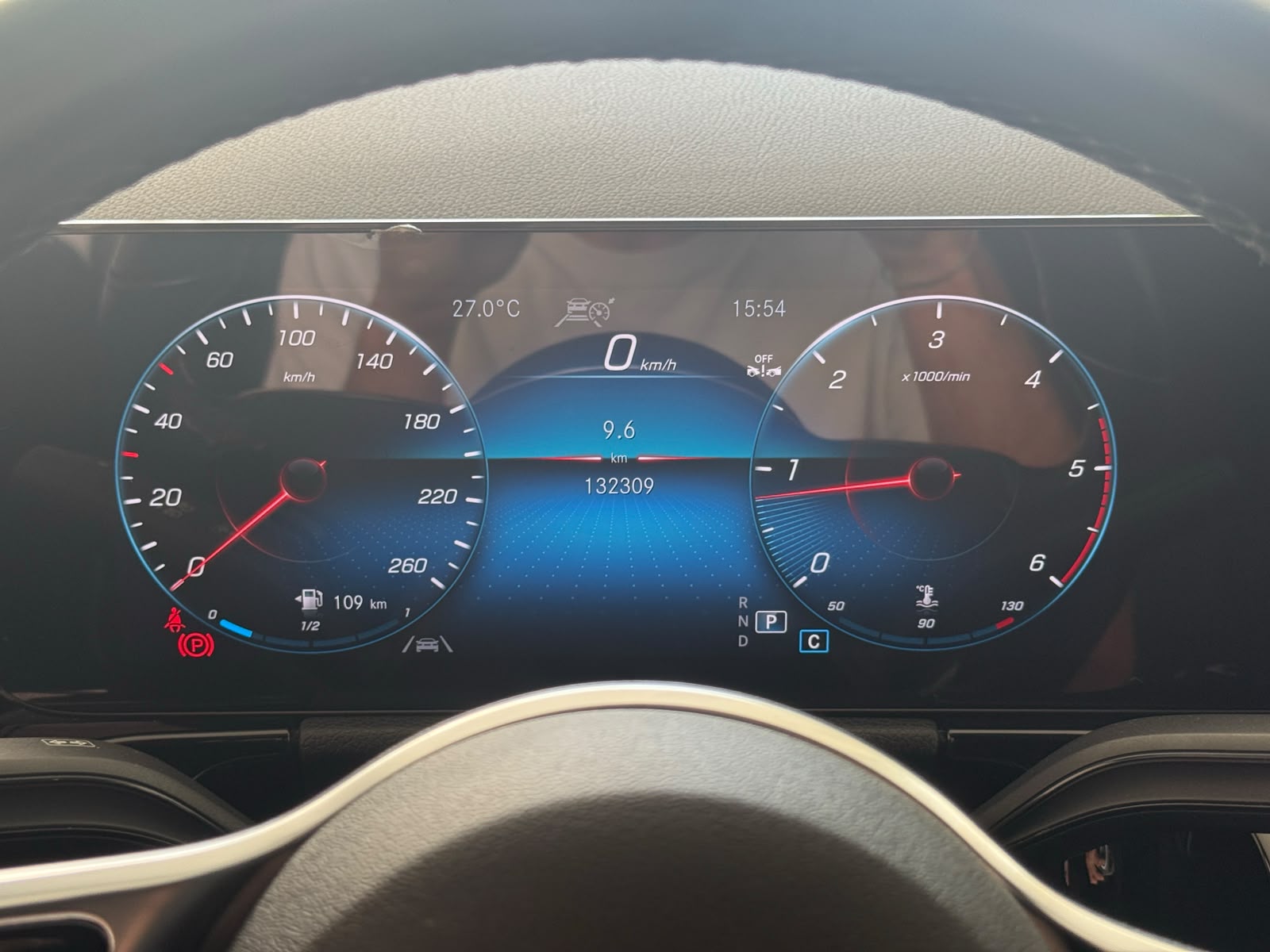 
								Mercedes-Benz GLA 220 d 4Matic Sport Plus full									