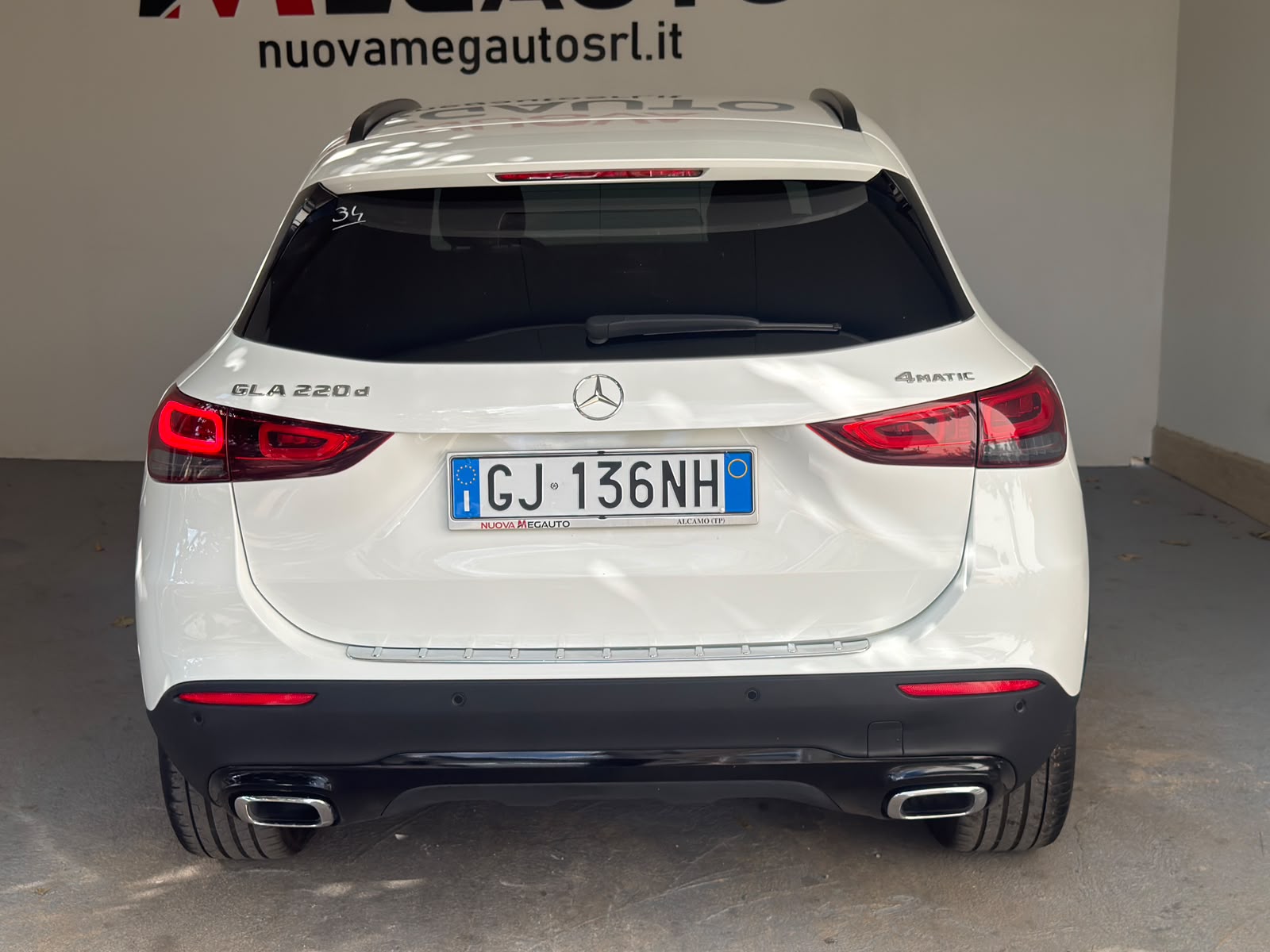 
								Mercedes-Benz GLA 220 d 4Matic Sport Plus full									