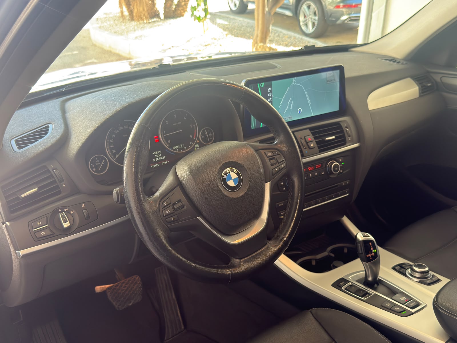 
								BMW X3 xDrive 20d full									
