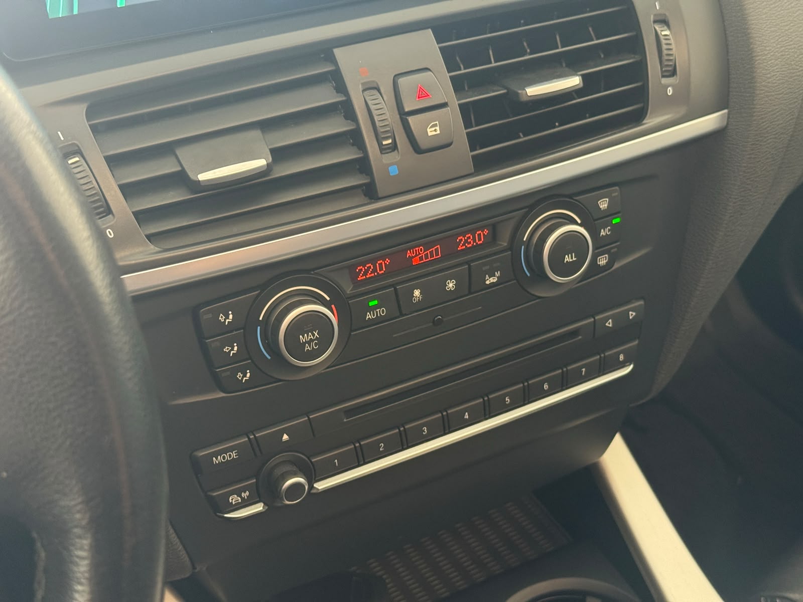 
								BMW X3 xDrive 20d full									