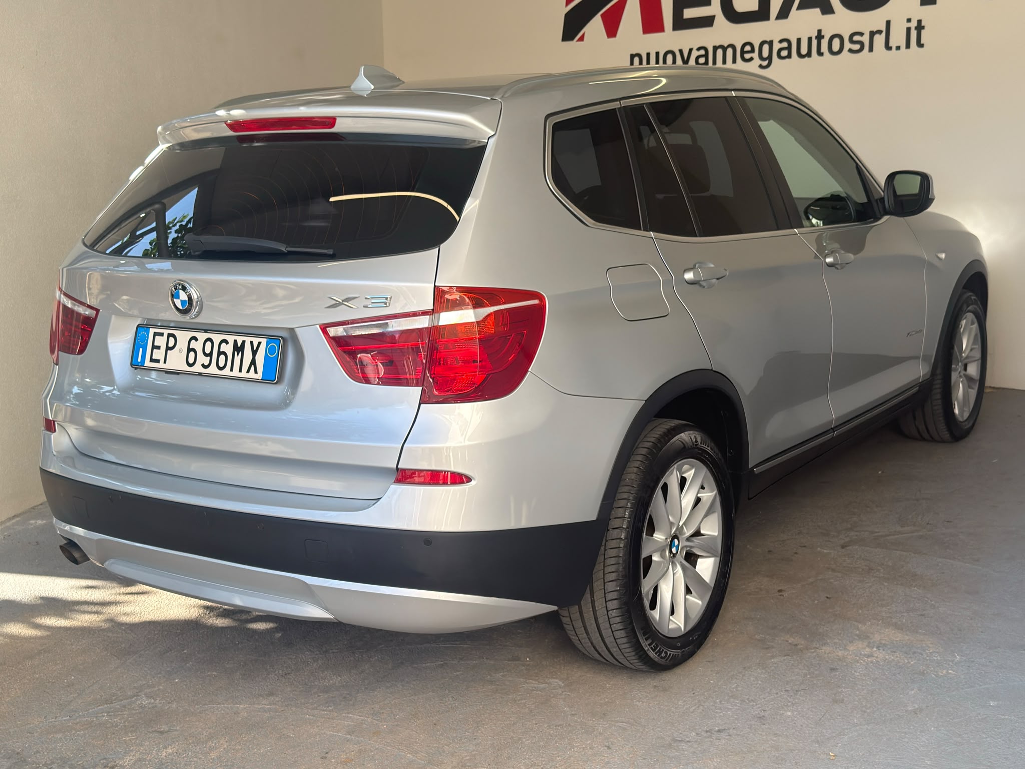 
								BMW X3 xDrive 20d full									