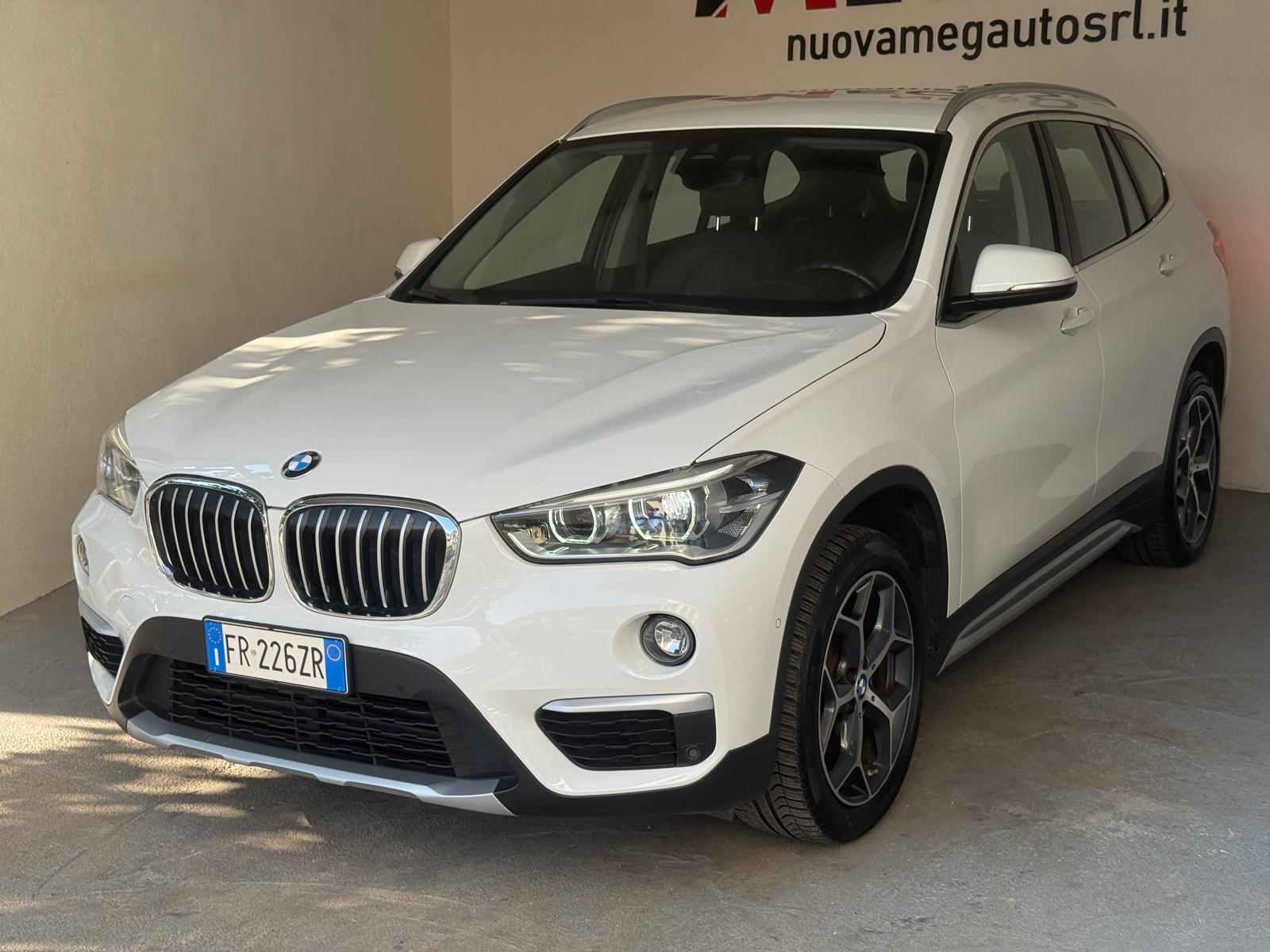 
								BMW X1 sDrive 16d xLine full									