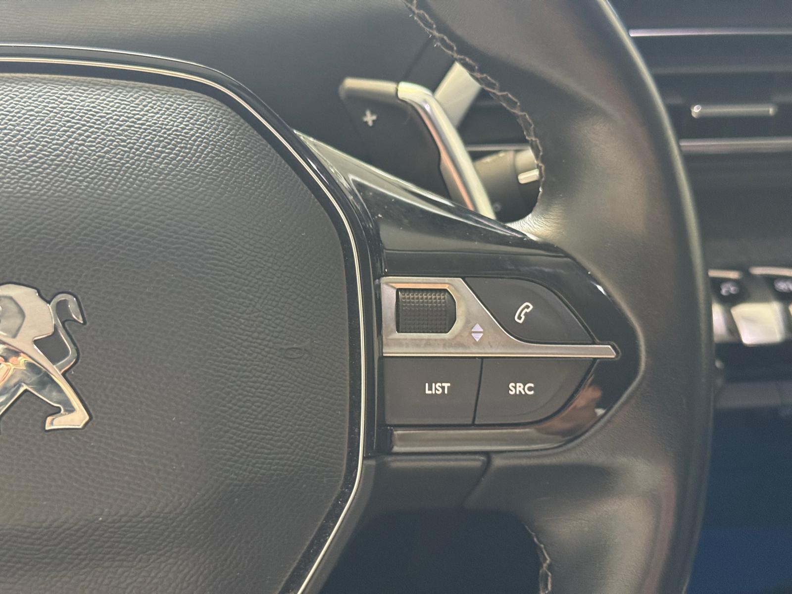 
								Peugeot 3008 1.5 BlueHDi 130 FAP Allure Pack full									