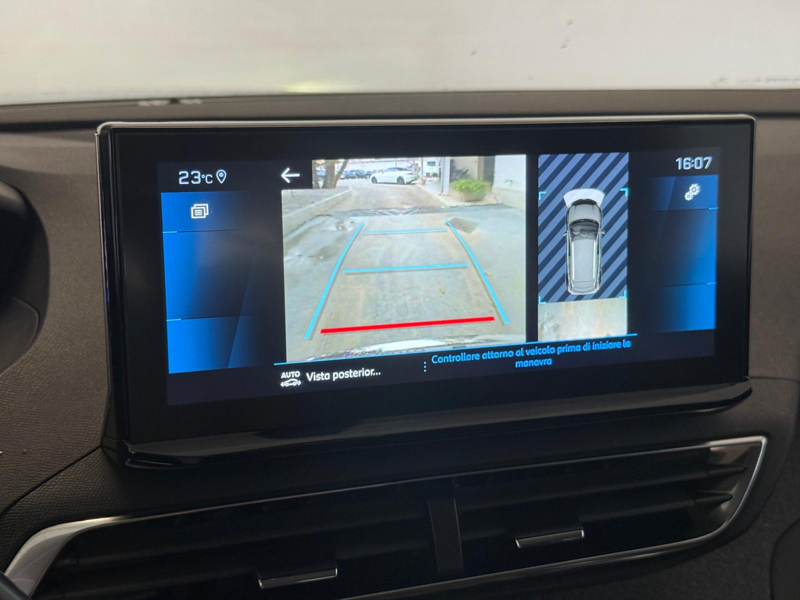 
								Peugeot 3008 1.5 BlueHDi 130 FAP Allure Pack full									