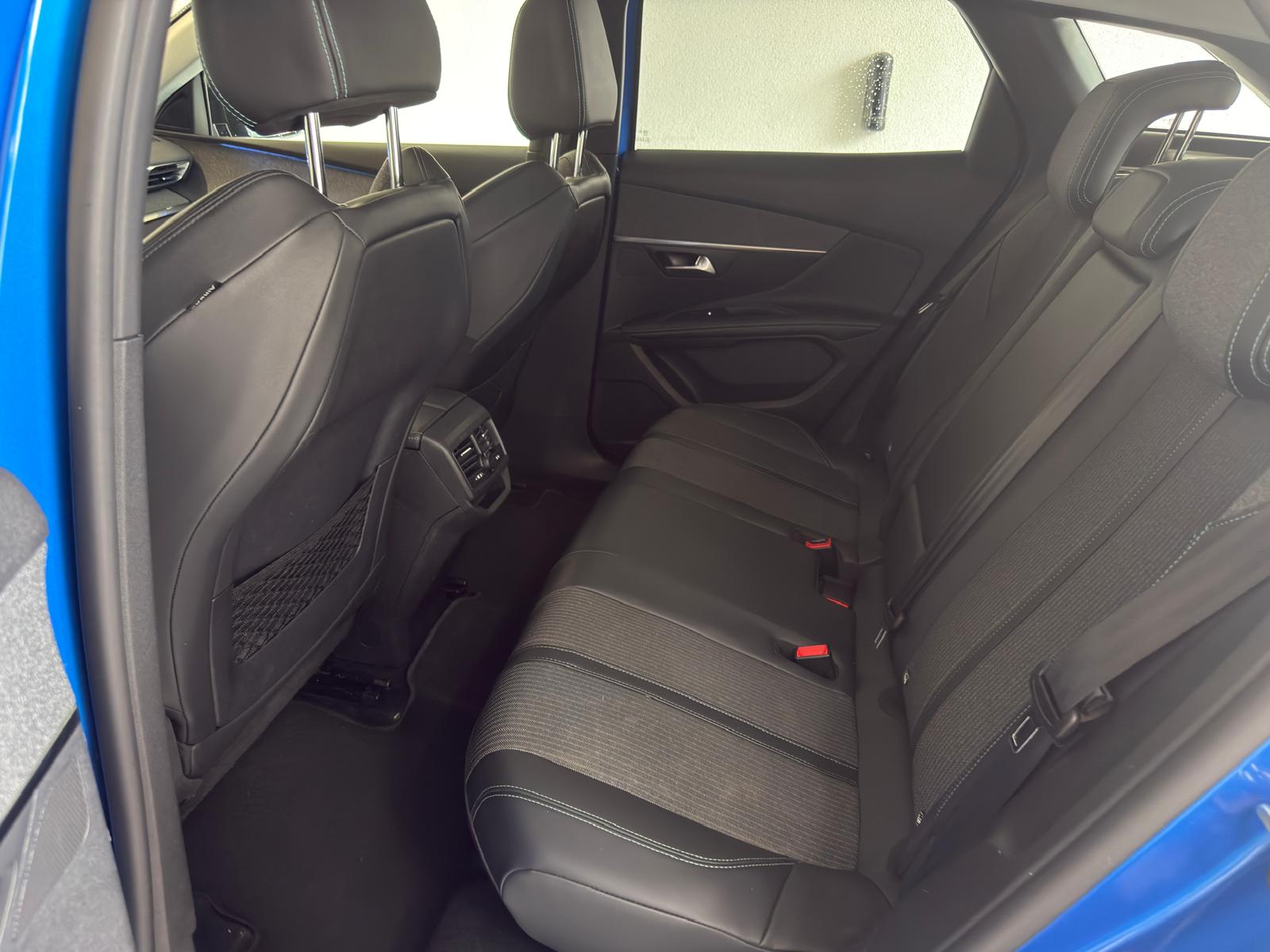 
								Peugeot 3008 1.5 BlueHDi 130 FAP Allure Pack full									