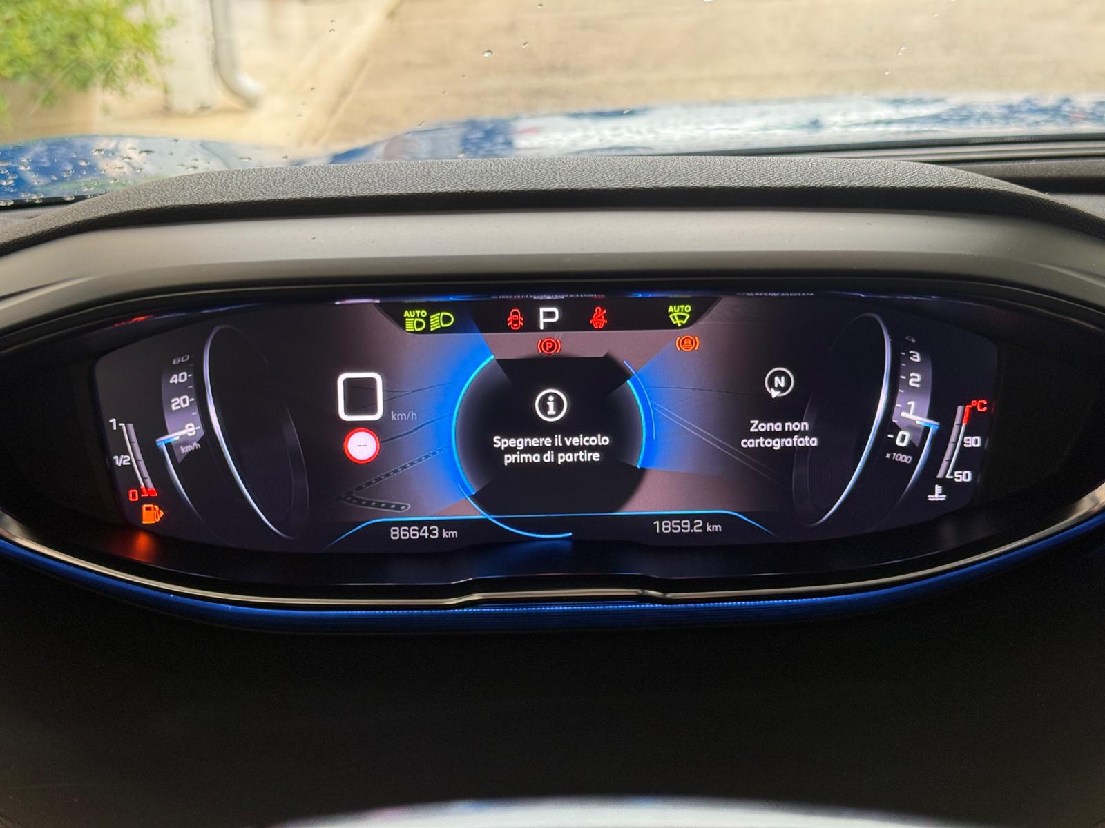 
								Peugeot 3008 1.5 BlueHDi 130 FAP Allure Pack full									