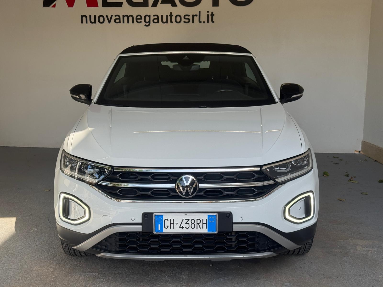 
								Volkswagen T-Roc Cabriolet 1.0 TSI Style full									