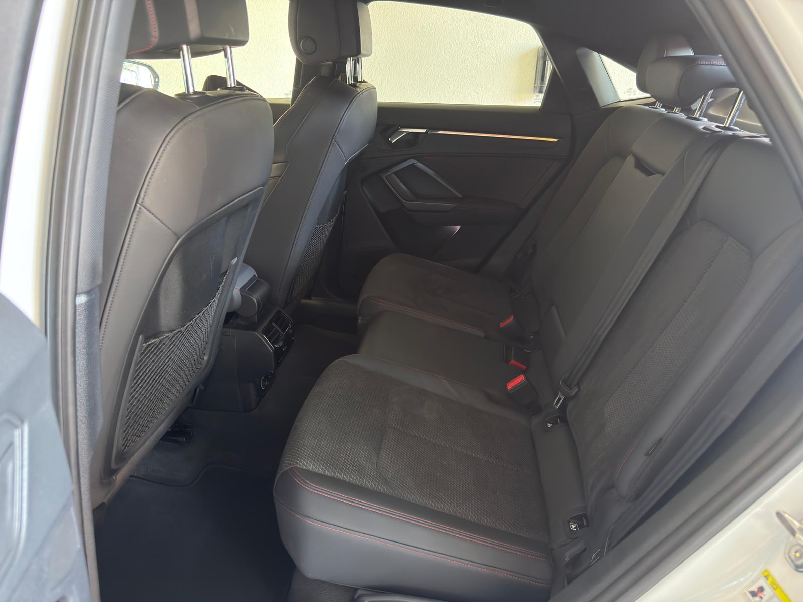 
								Audi Q3 Sportback 40 2.0 TDI quattro S line full									