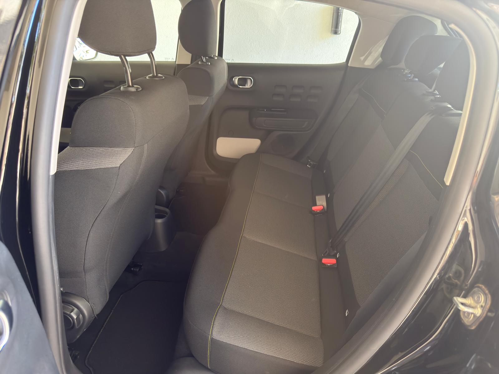 
								Citroen C3 1.2 PureTech 110 Shine full									
