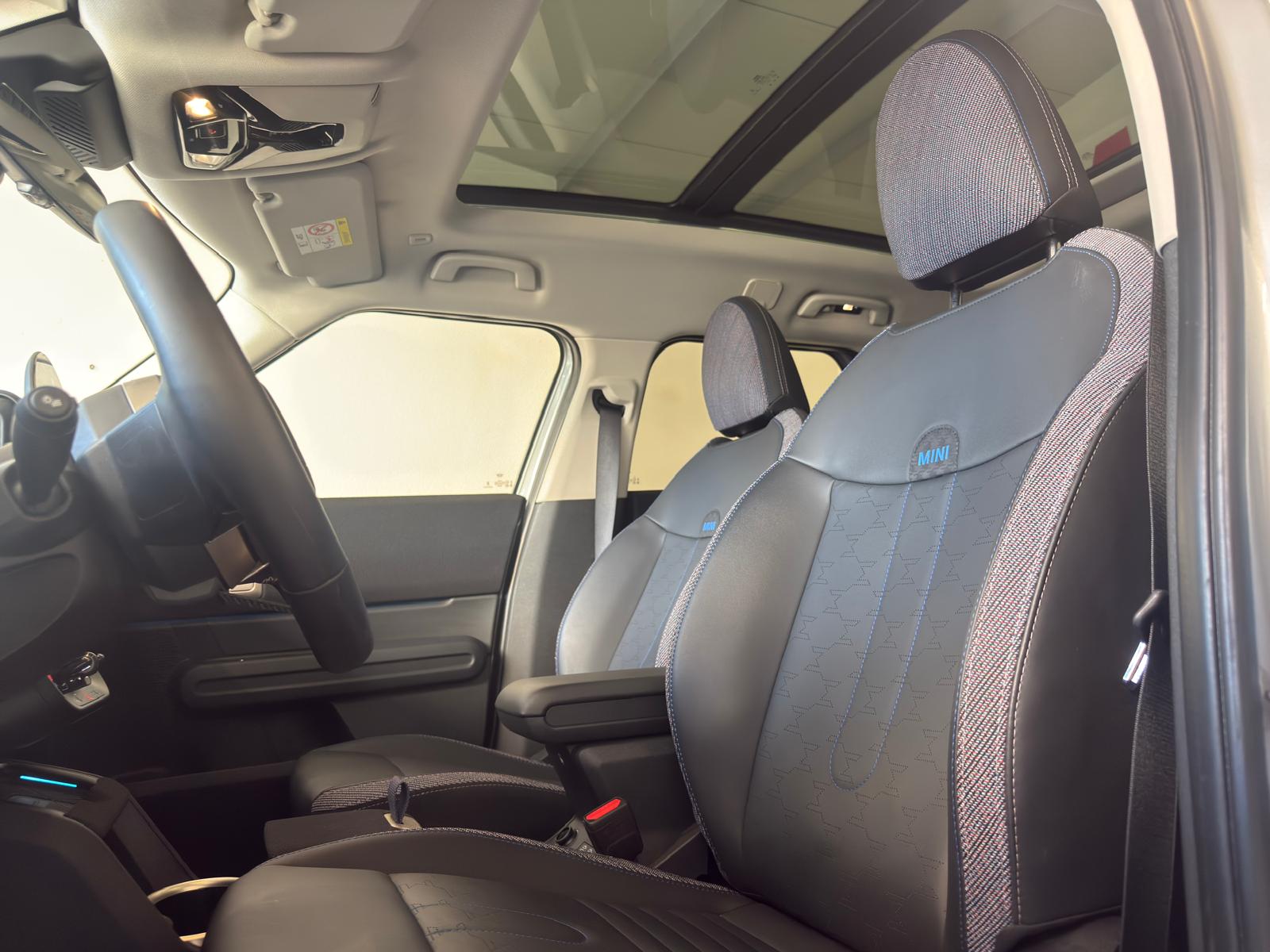 
								MINI Countryman C Classic Trim full									