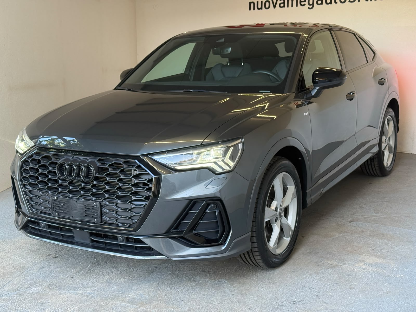 
								Audi Q3 Sportback 35 2.0 TDI S line full									