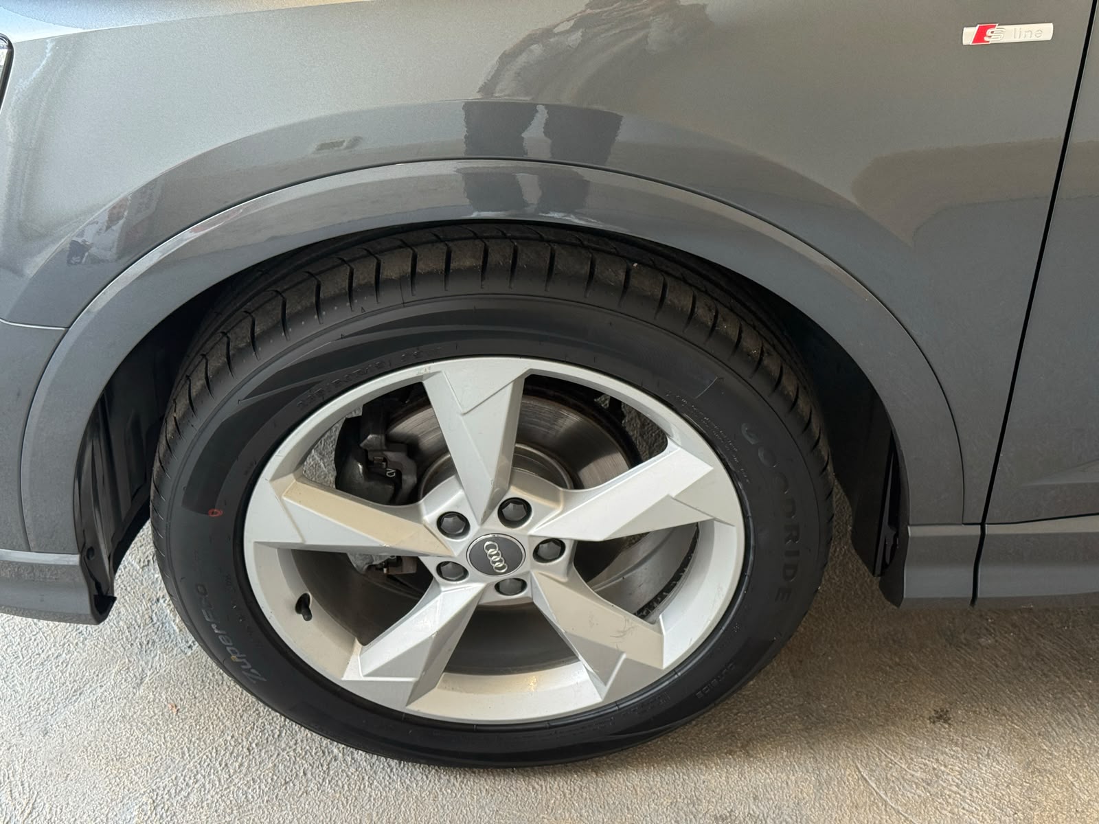 
								Audi Q3 Sportback 35 2.0 TDI S line full									