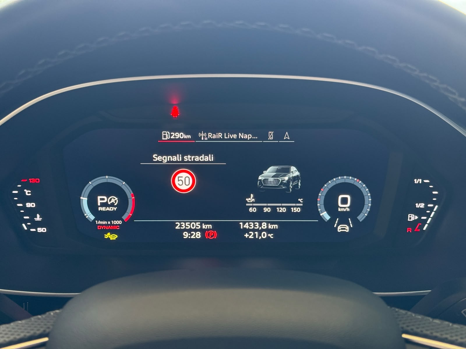 
								Audi Q3 Sportback 35 2.0 TDI S line full									