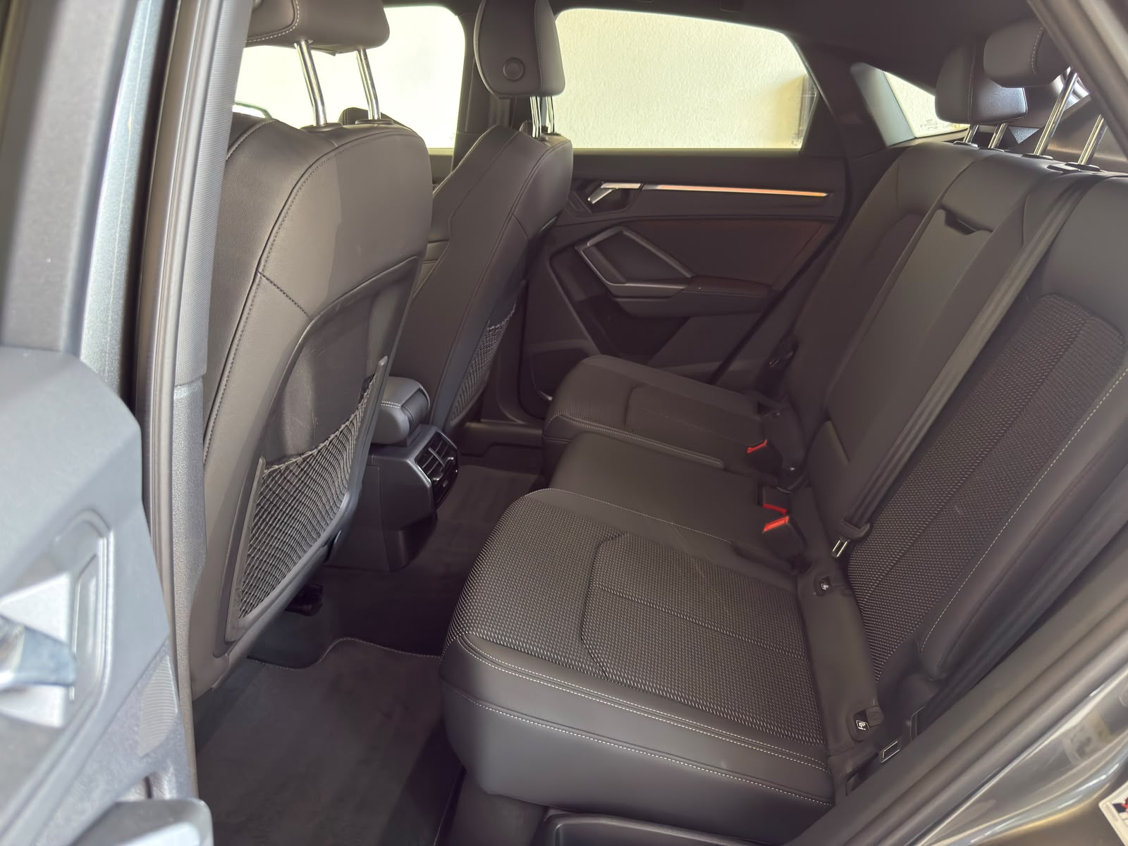 
								Audi Q3 Sportback 35 2.0 TDI S line full									