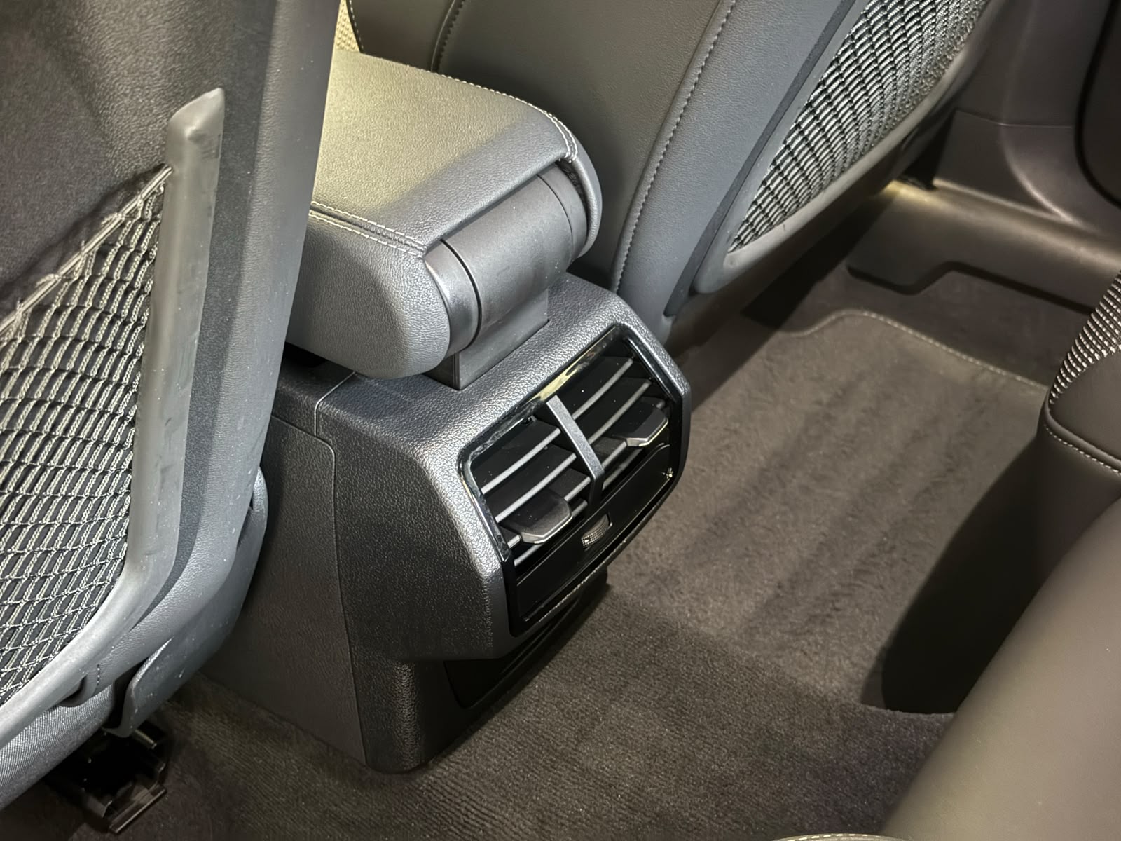 
								Audi Q3 Sportback 35 2.0 TDI S line full									